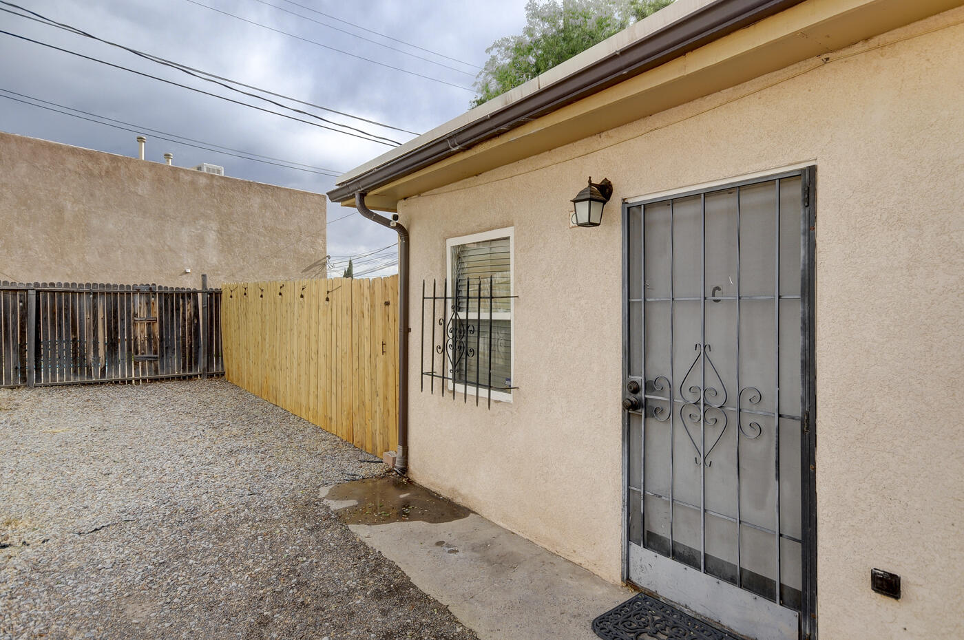 Photo 9 — 1616 Coal Avenue SE C