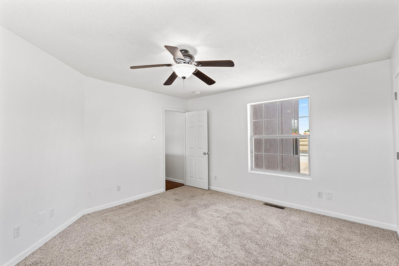Photo 10 — 7220 Cardiff Avenue NE