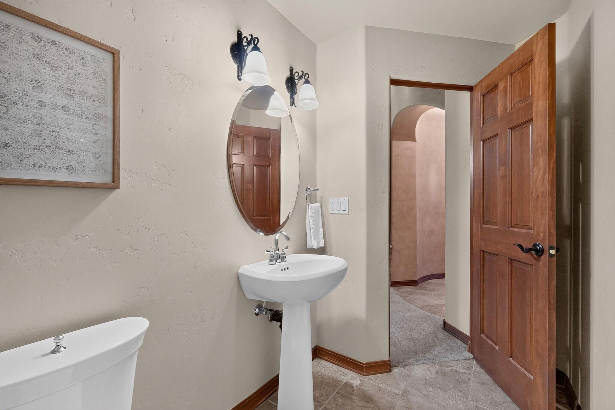 Photo 20 — 8200 Grape Harvest Court NE