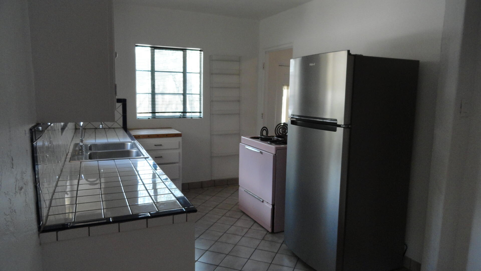 Photo 8 — 725 Carlisle Boulevard NE