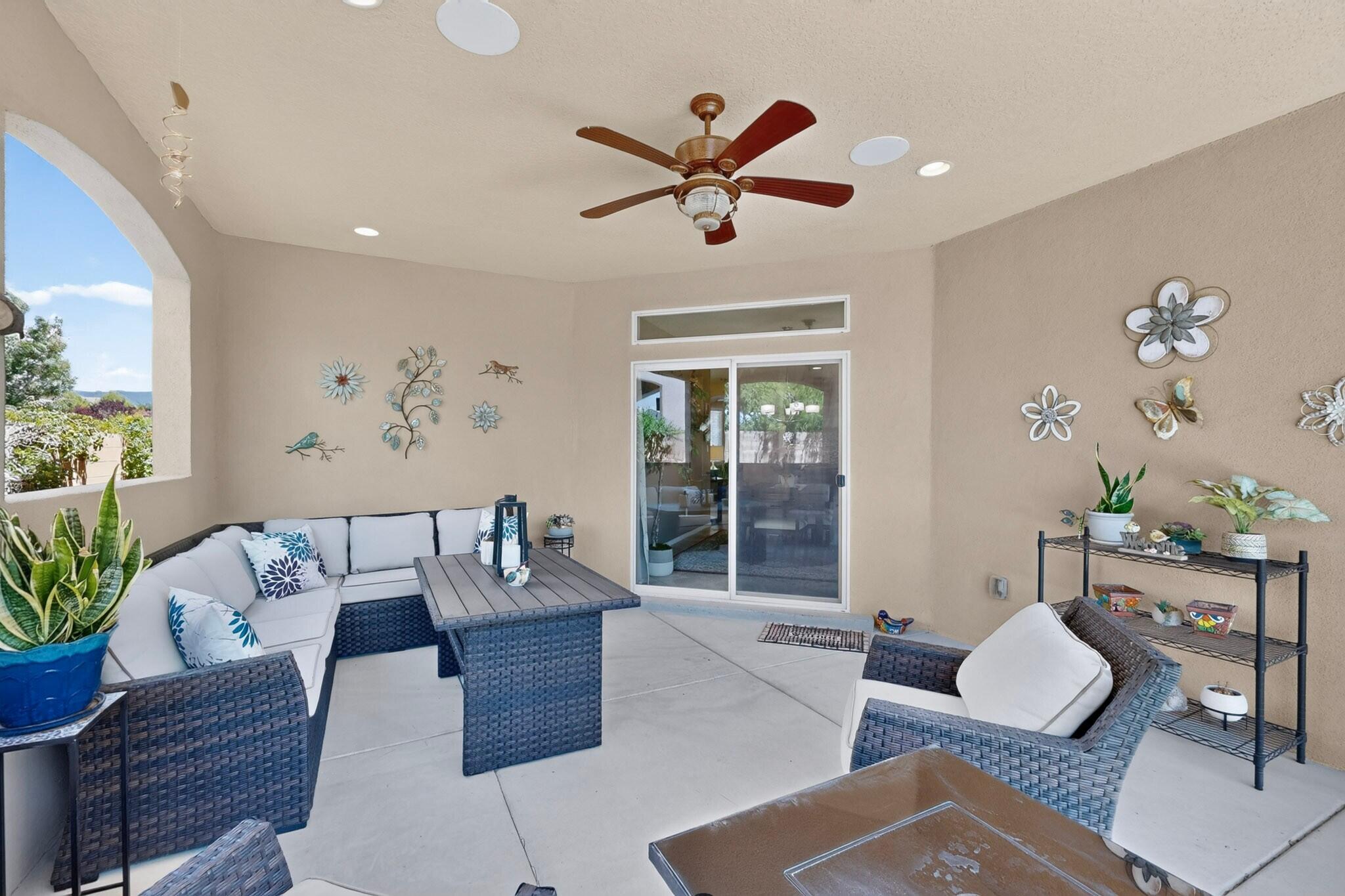 Photo 16 — 1623 Vista De Colinas Drive SE