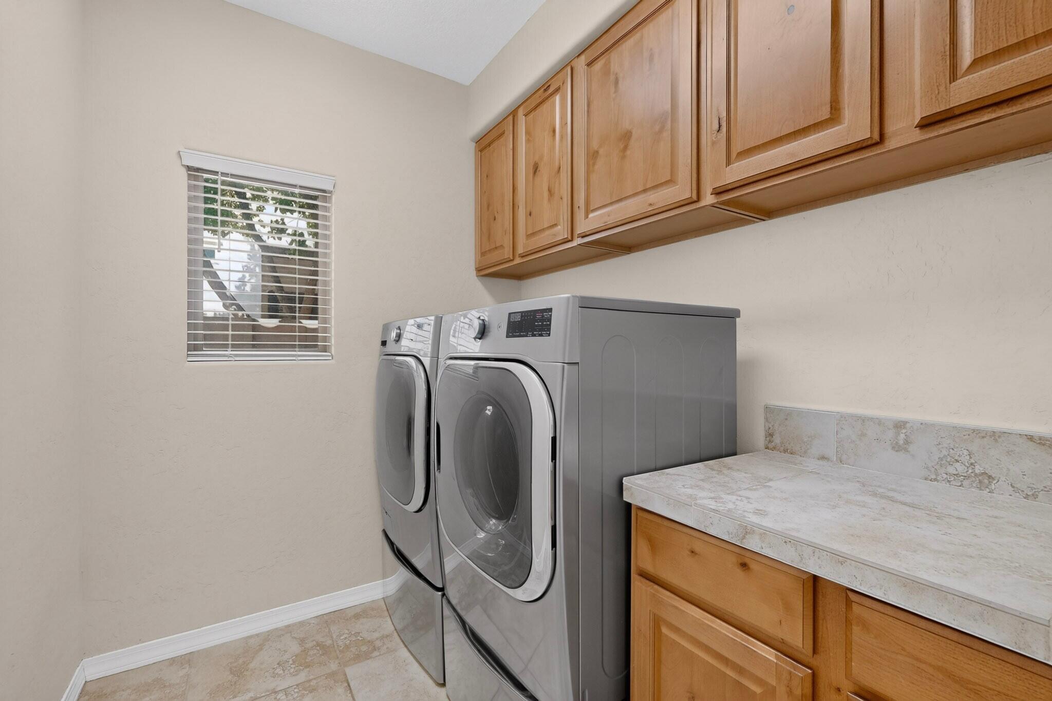 Photo 2 — 5215 Newberry Way NW