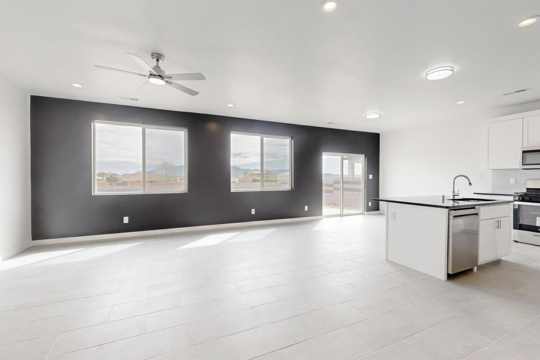 Photo 18 — 408 4th Street NE