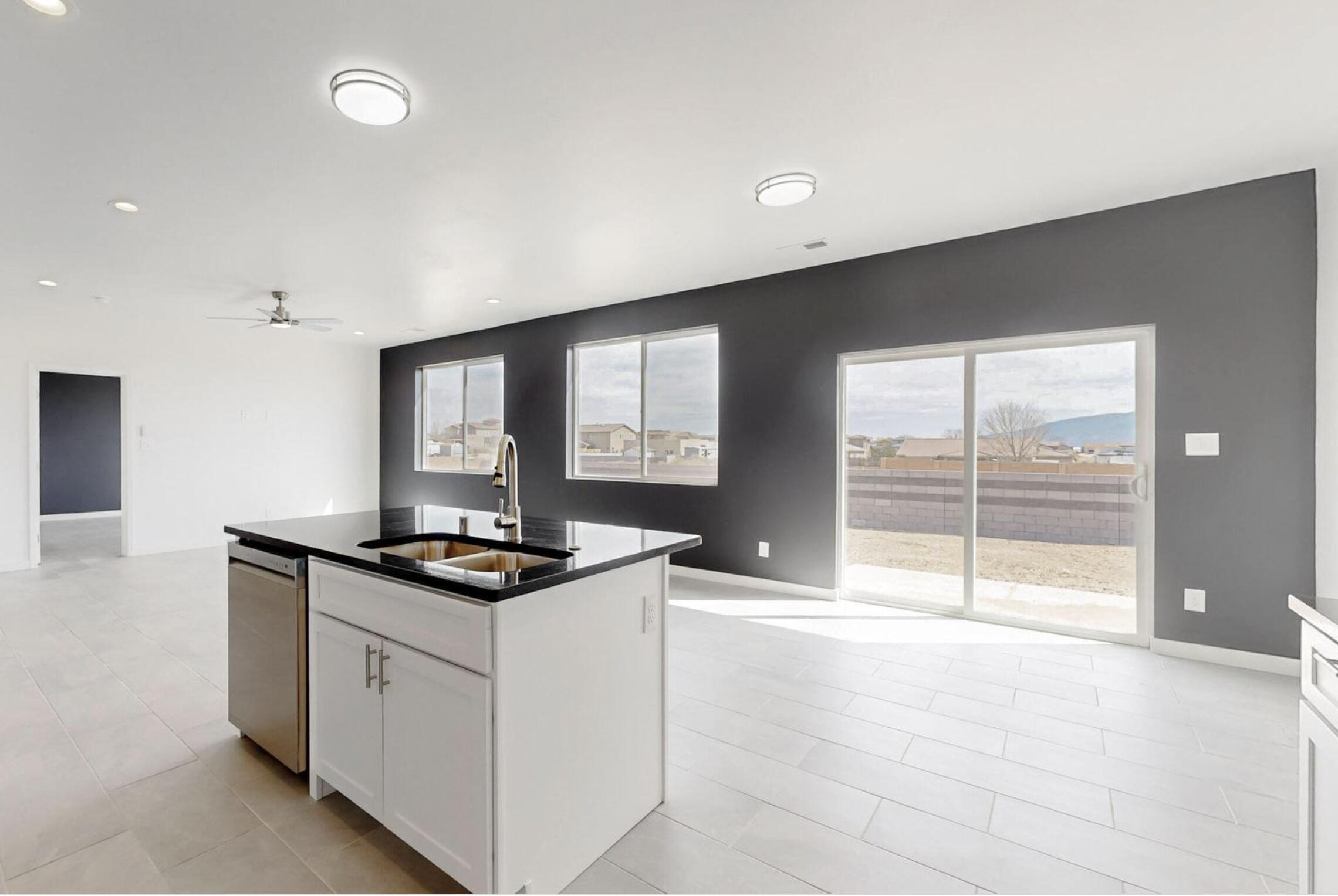 Photo 19 — 408 4th Street NE