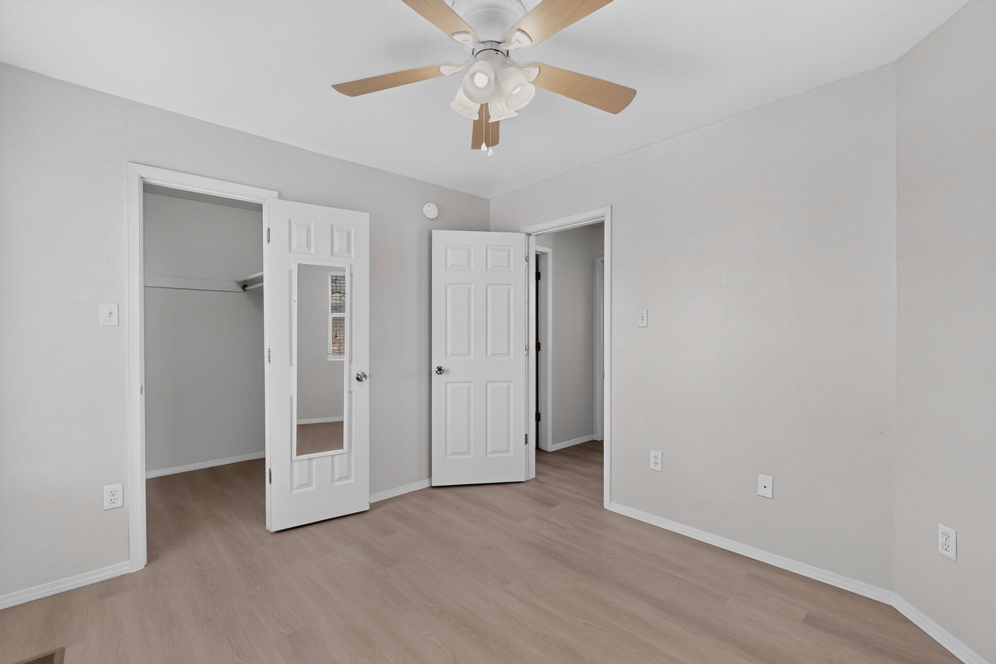 Photo 18 — 615 Menaul Boulevard NW UNIT E