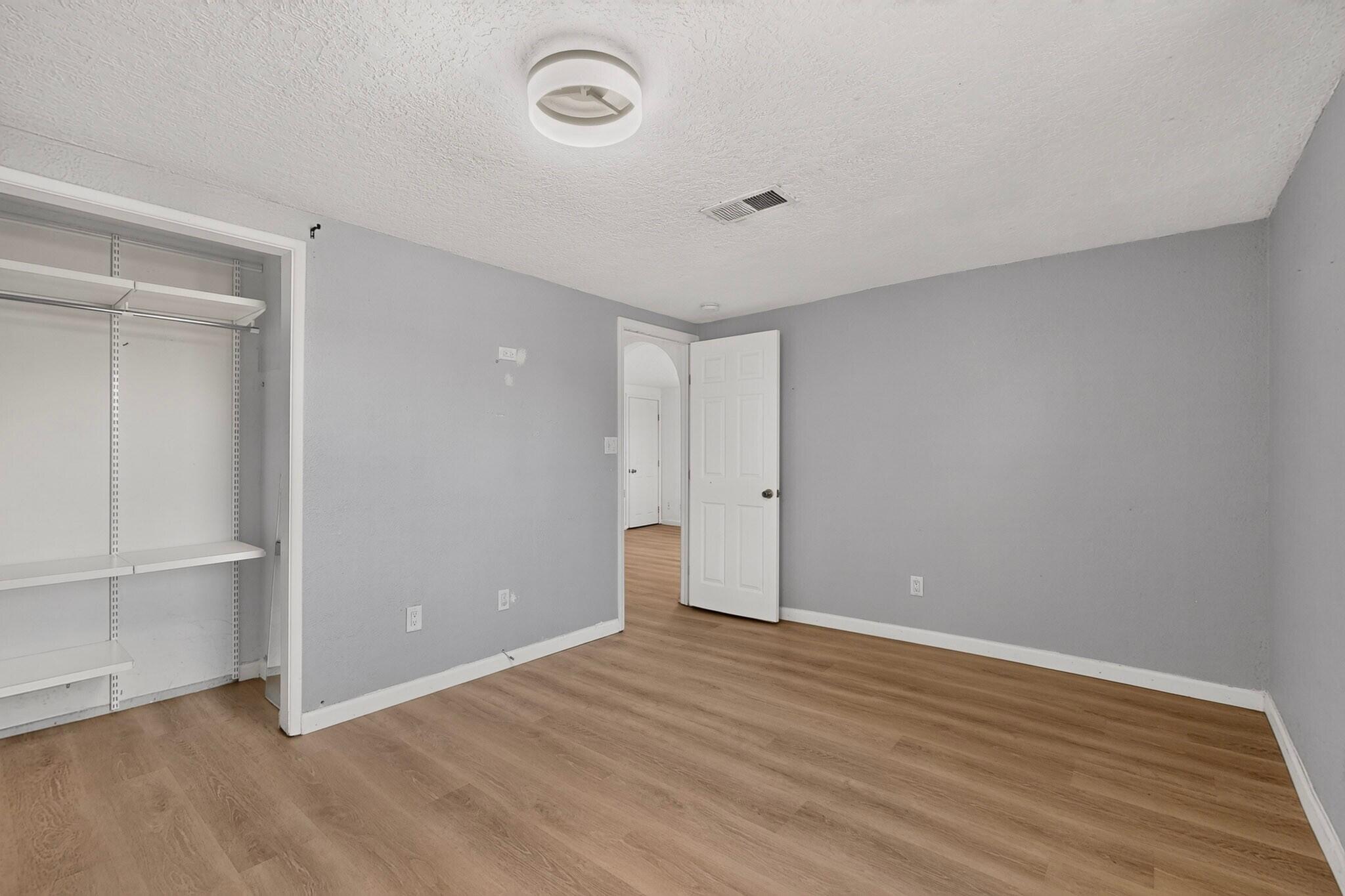 Photo 10 — 1216 Forrester Avenue NW