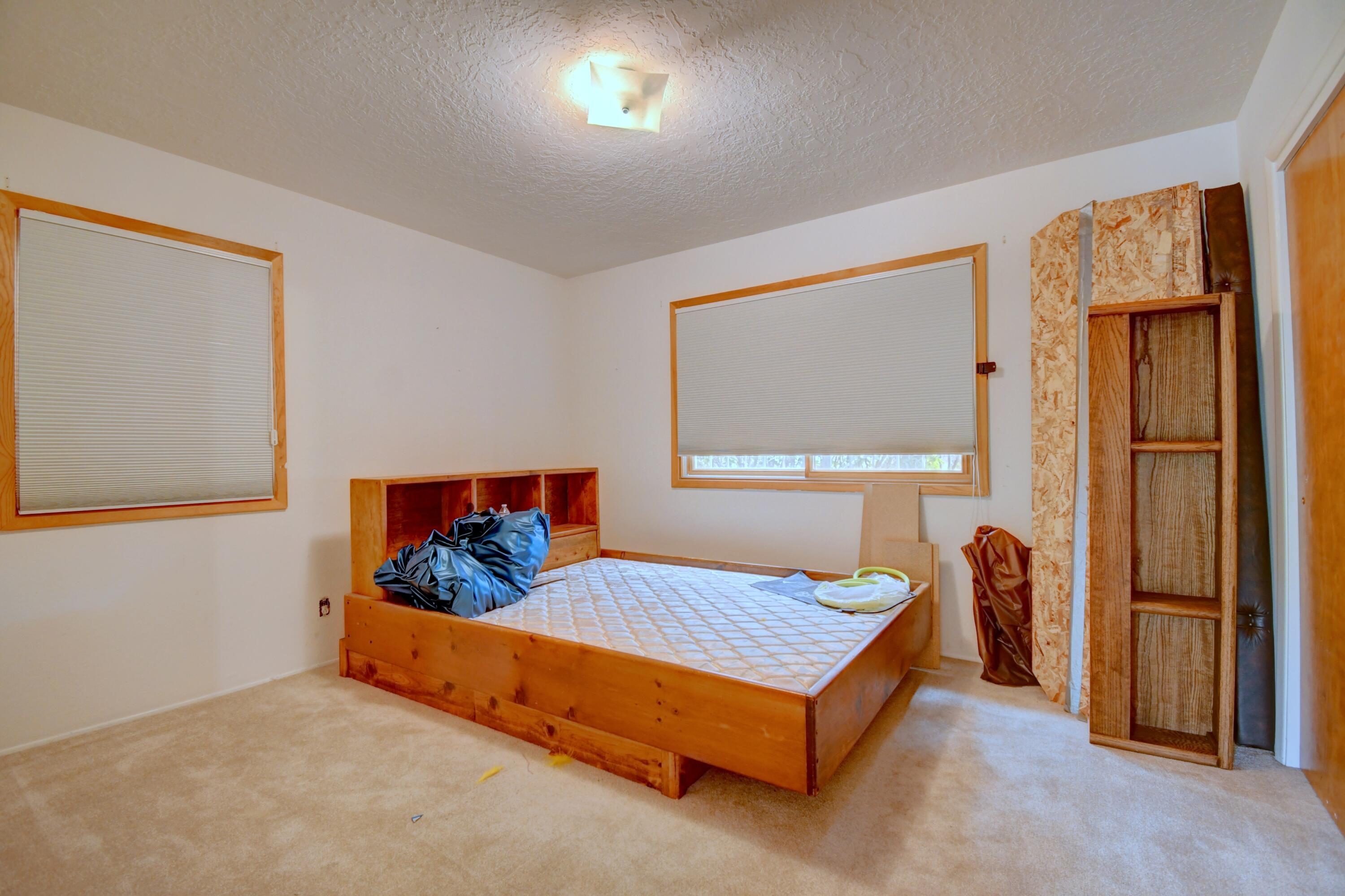 Photo 9 — 6224 Katson Avenue NE