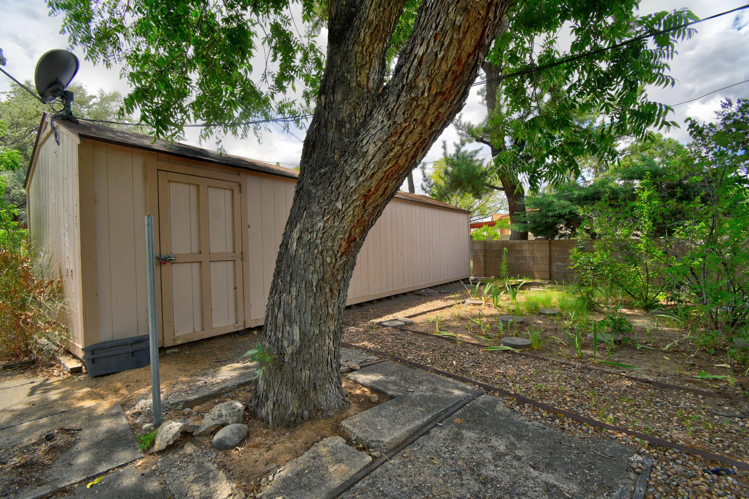 Photo 2 — 6224 Katson Avenue NE