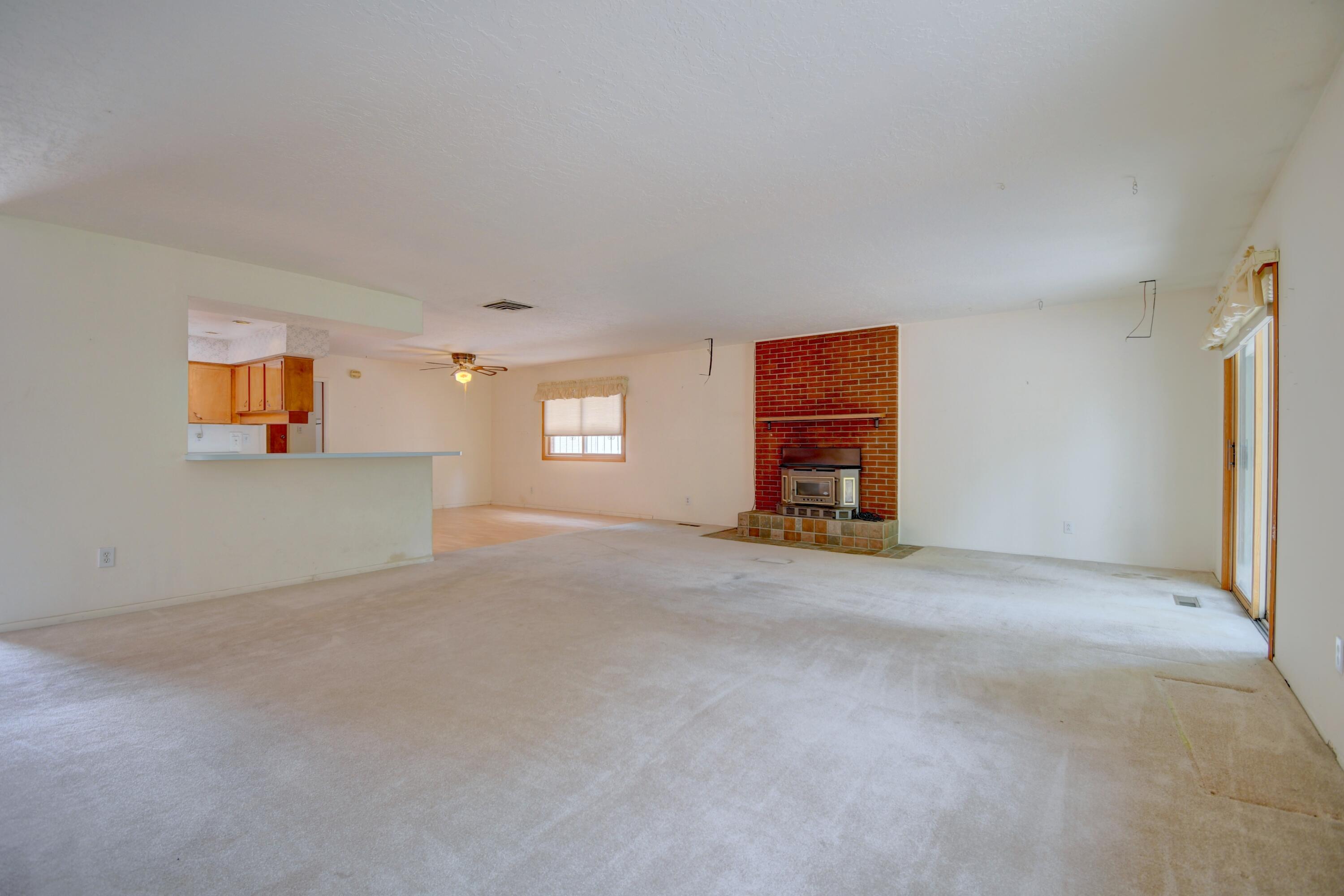 Photo 18 — 6224 Katson Avenue NE
