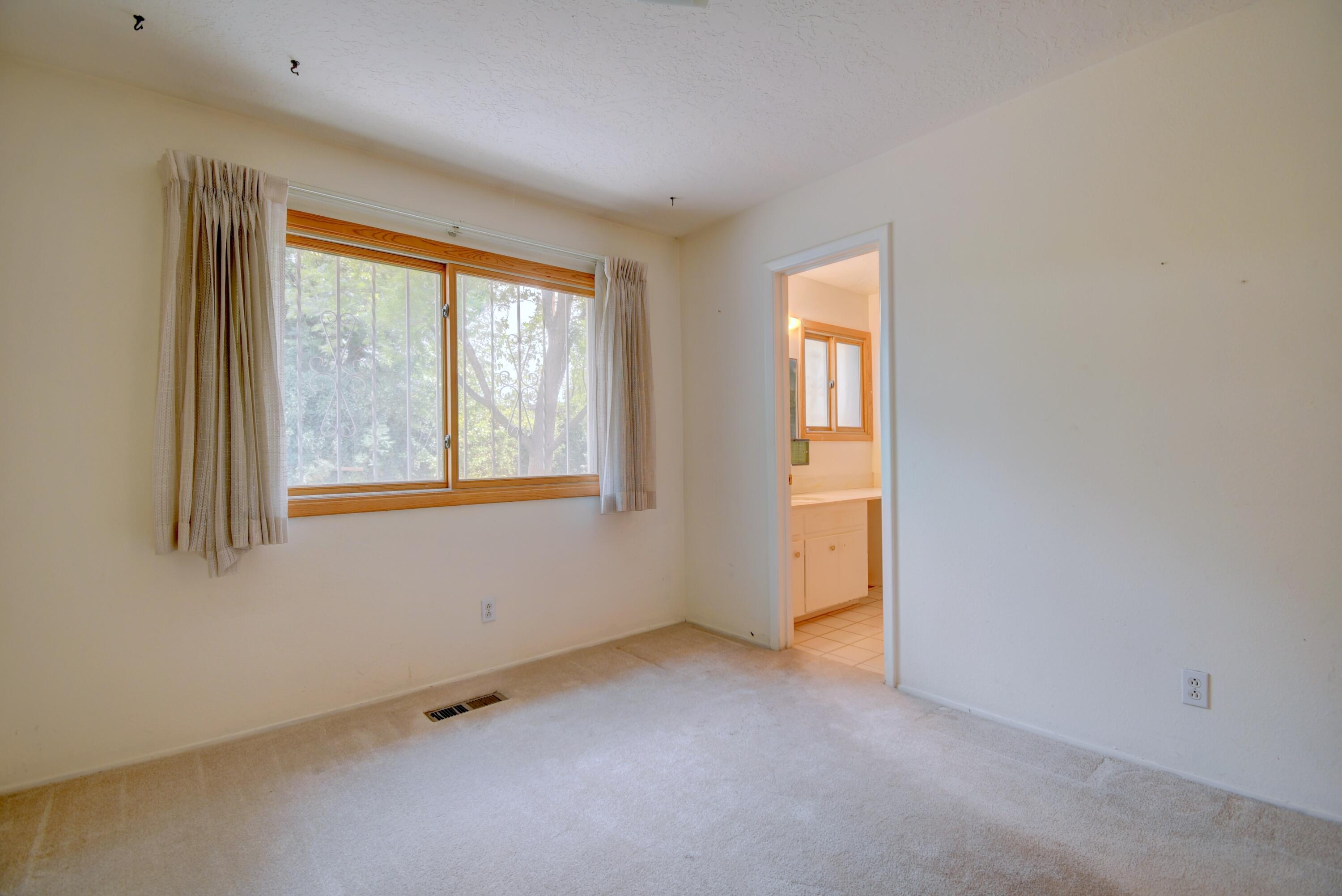 Photo 13 — 6224 Katson Avenue NE