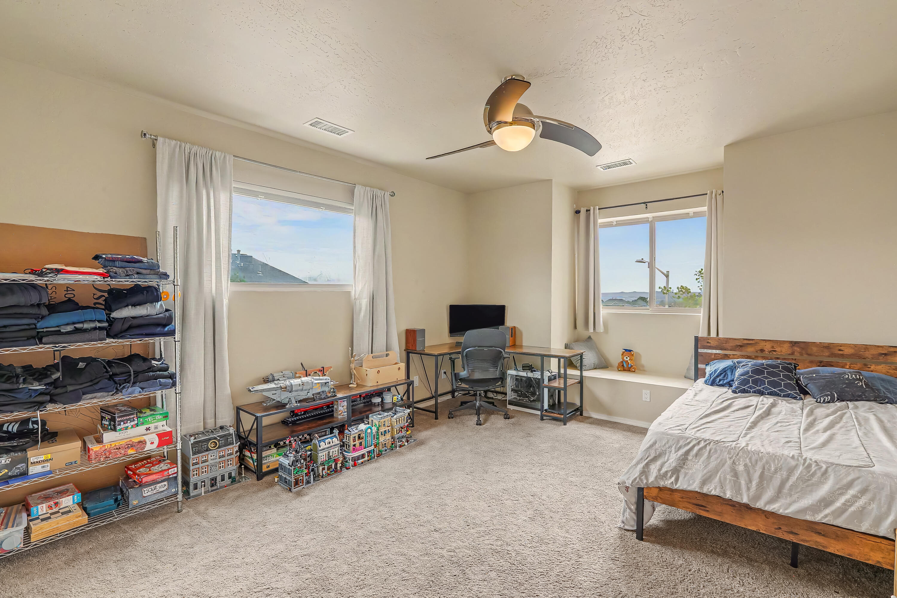 Photo 15 — 8700 Aspen Leaf Drive NE