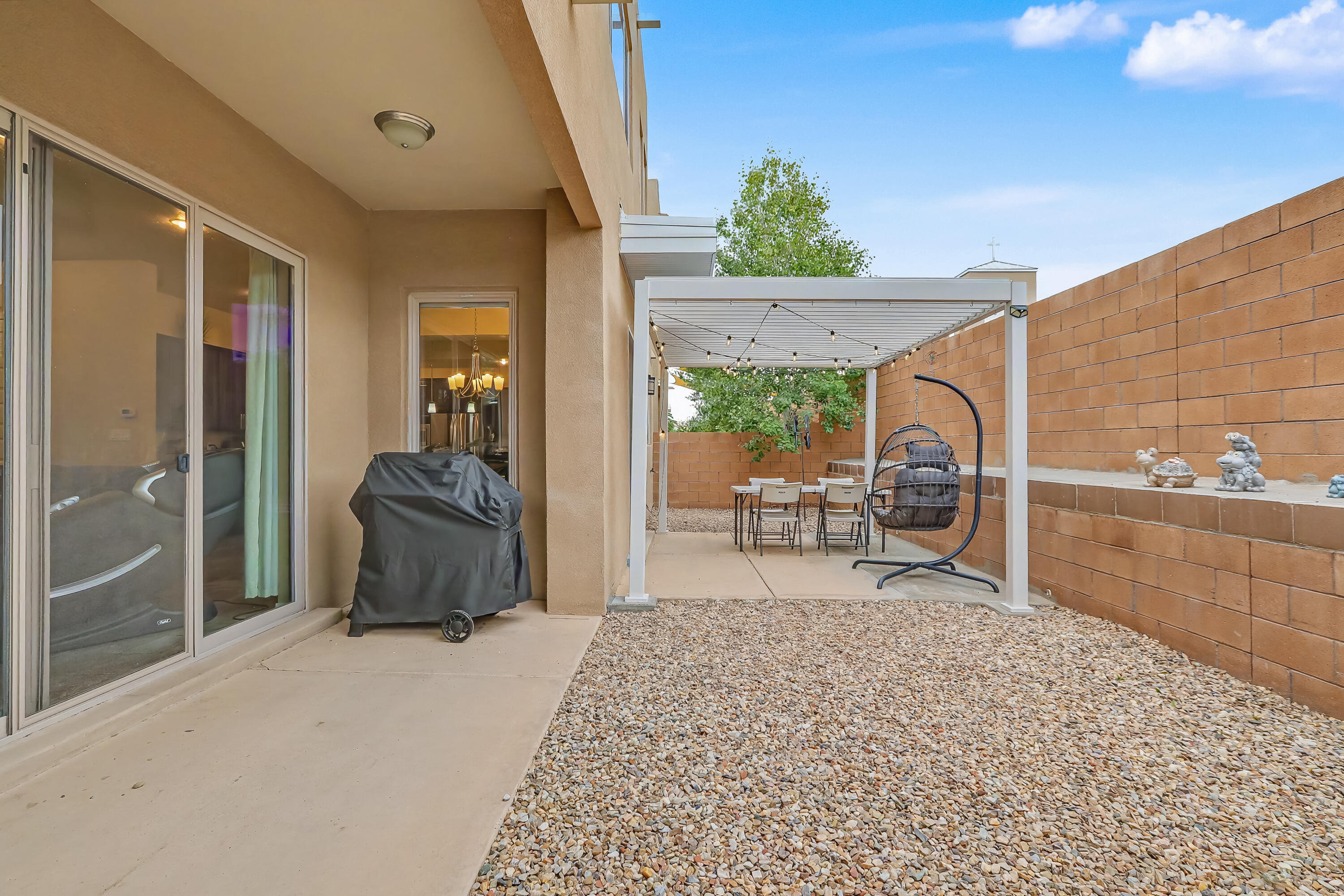 Photo 6 — 8700 Aspen Leaf Drive NE