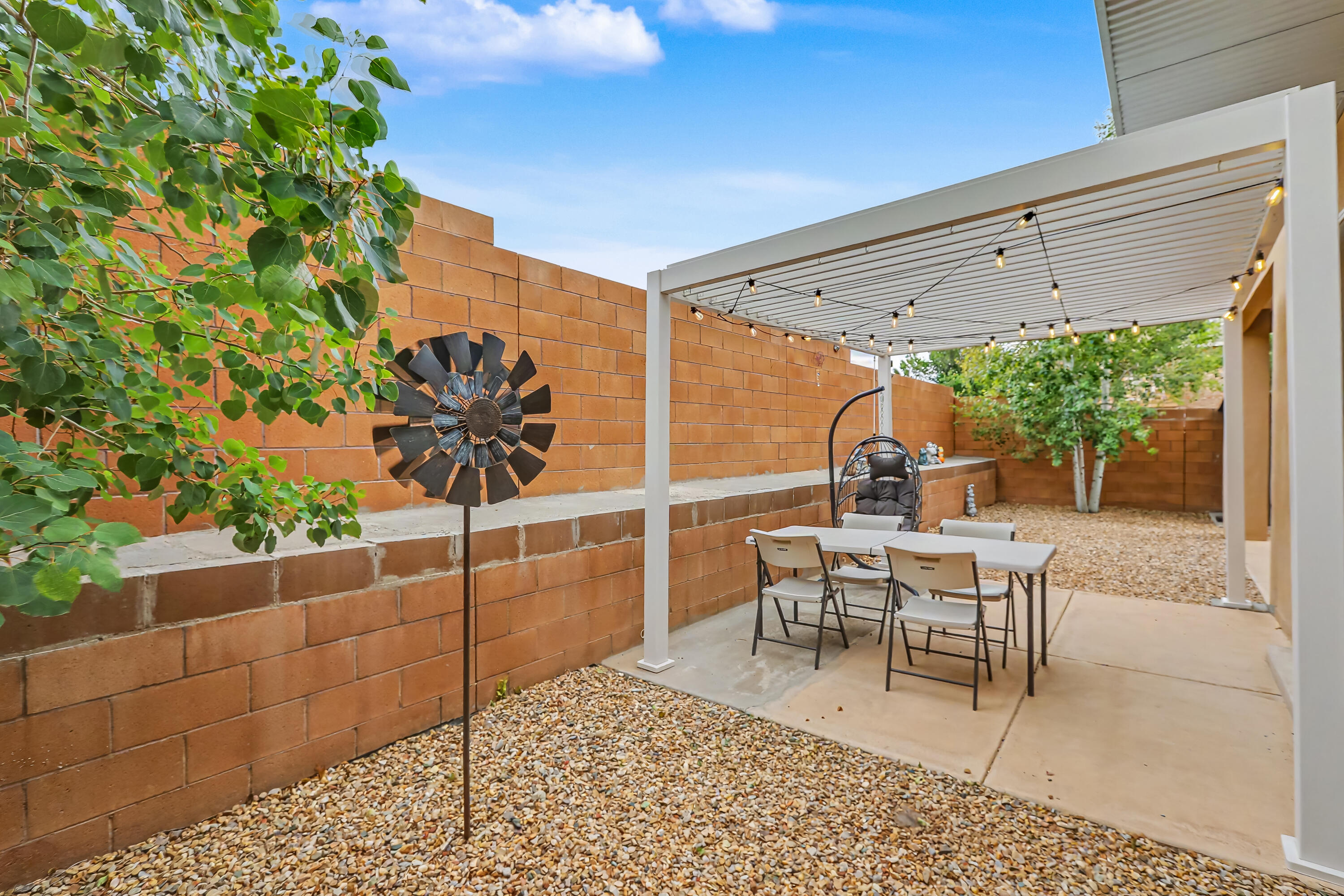 Photo 3 — 8700 Aspen Leaf Drive NE