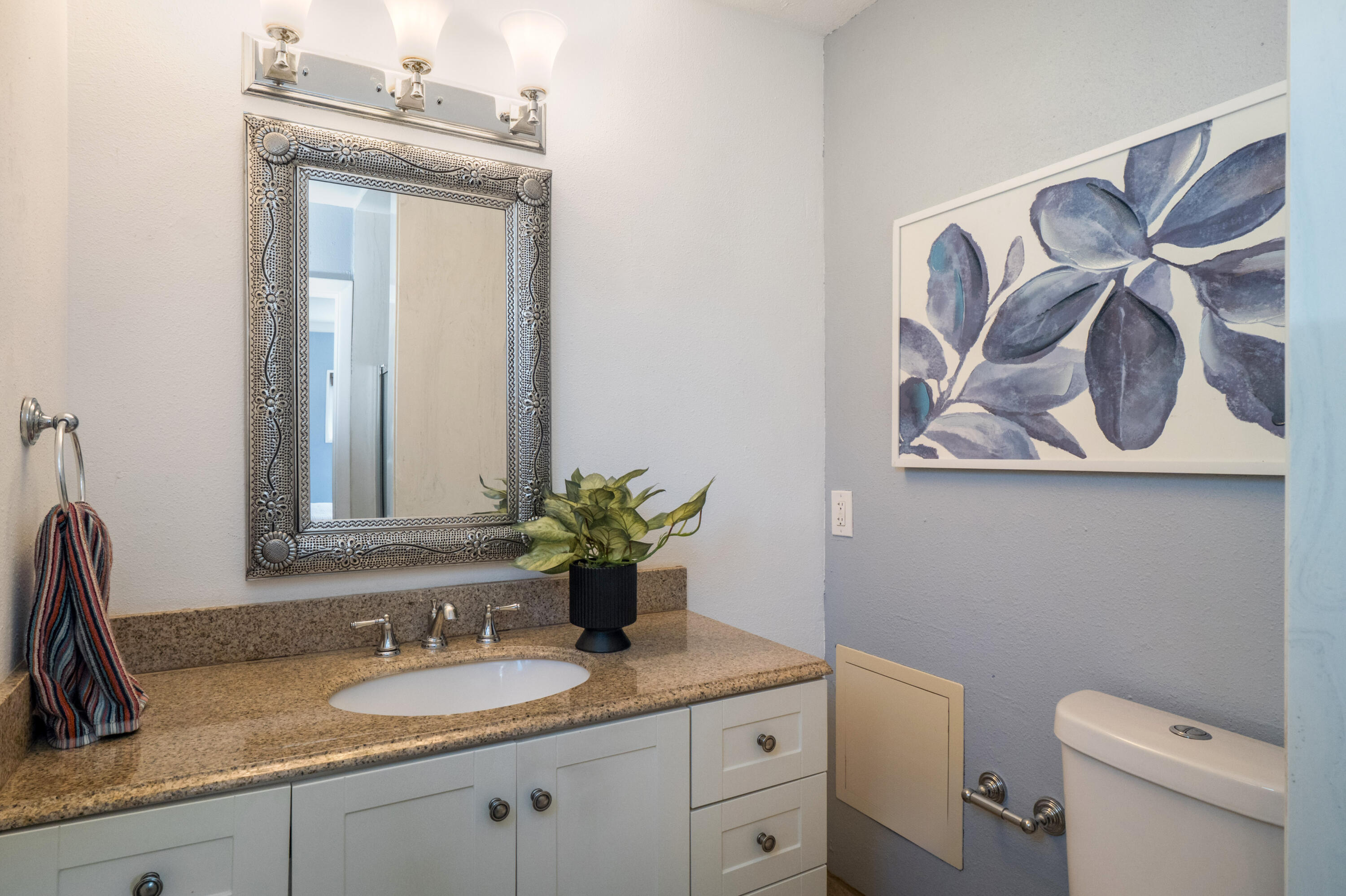 Photo 16 — 4204 San Andres Avenue NE