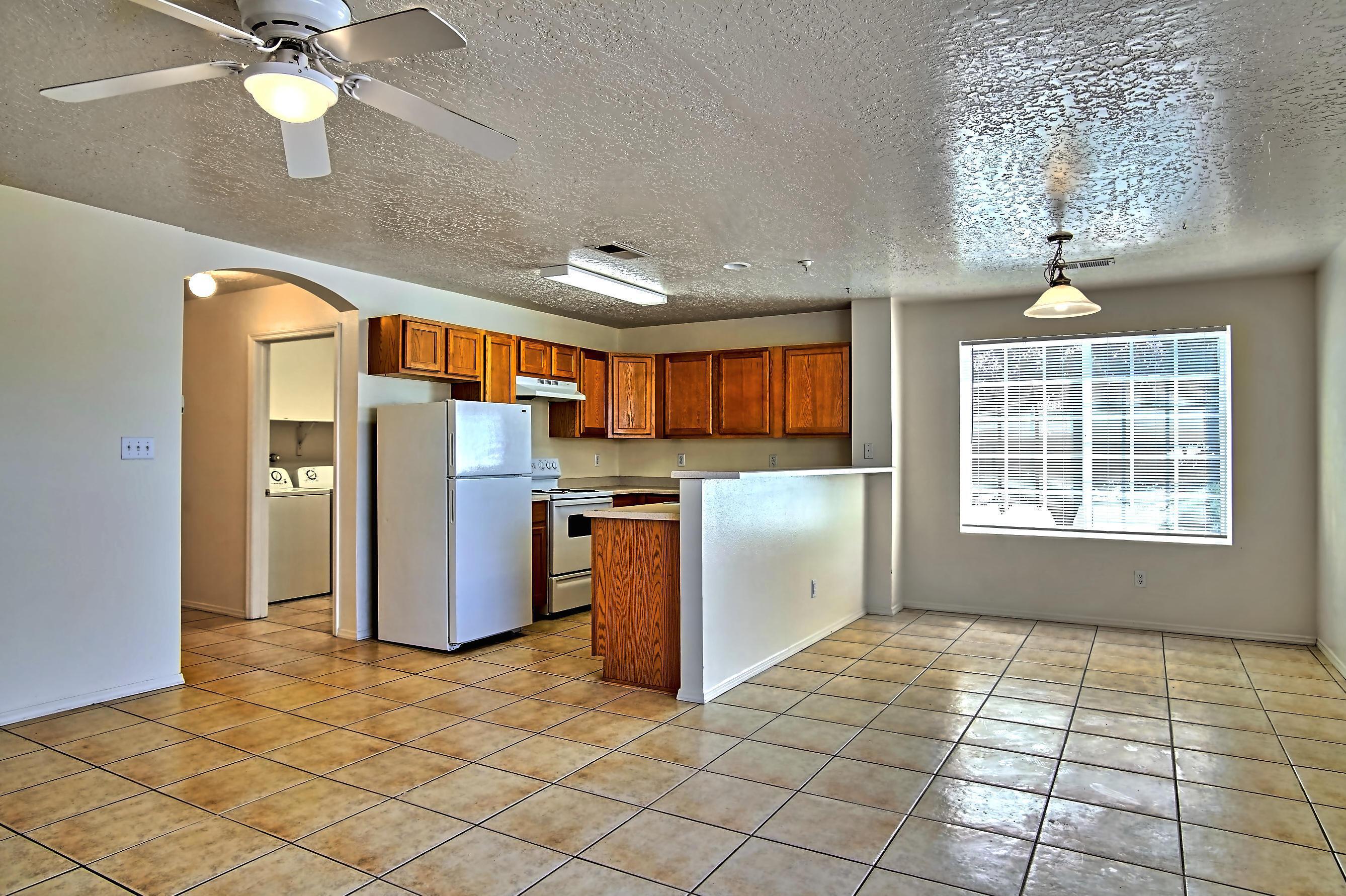 Photo 3 — 1909 Wilmoore Drive SE B