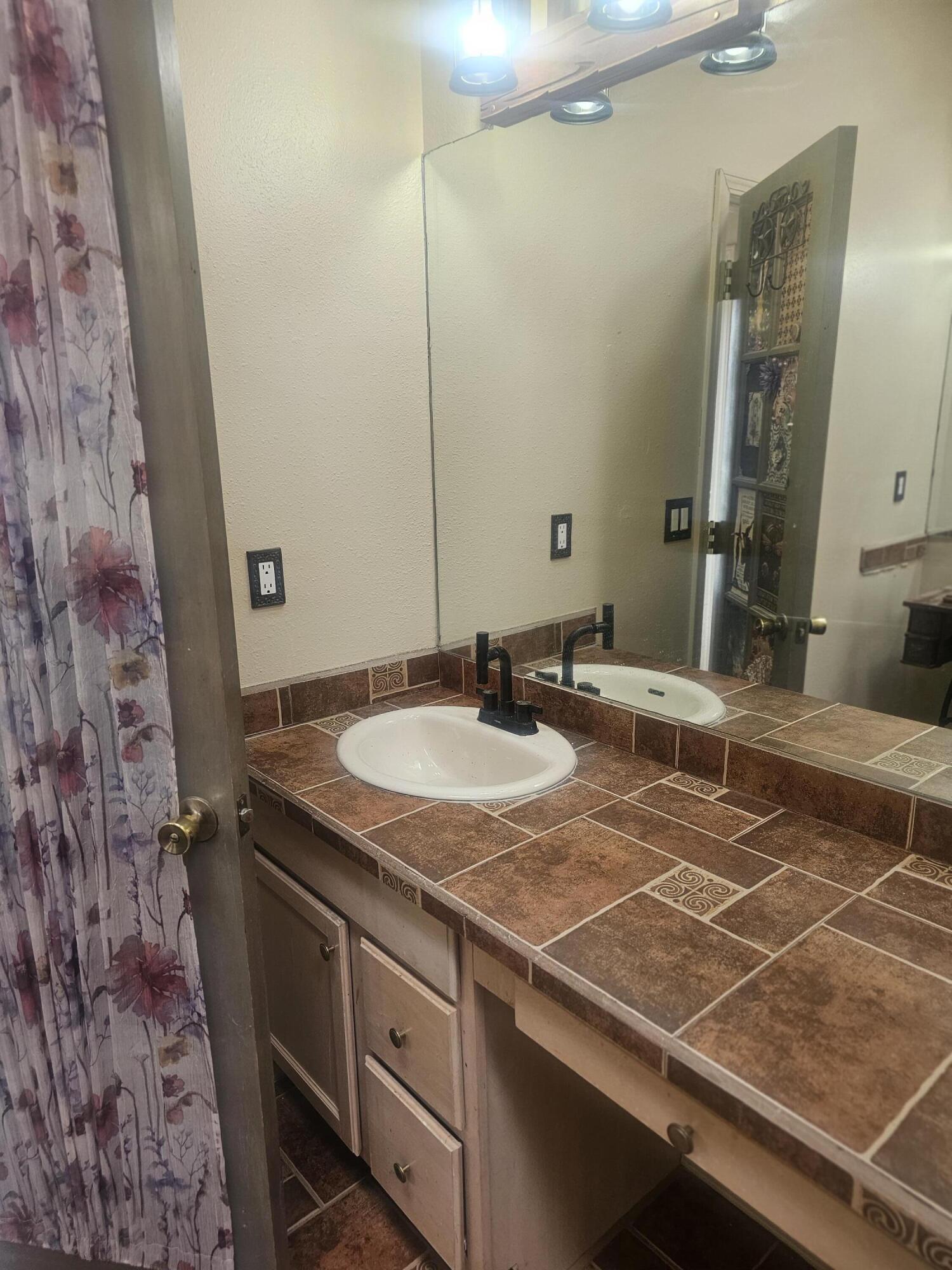 Photo 17 — 6444 Saint Josephs Avenue NW