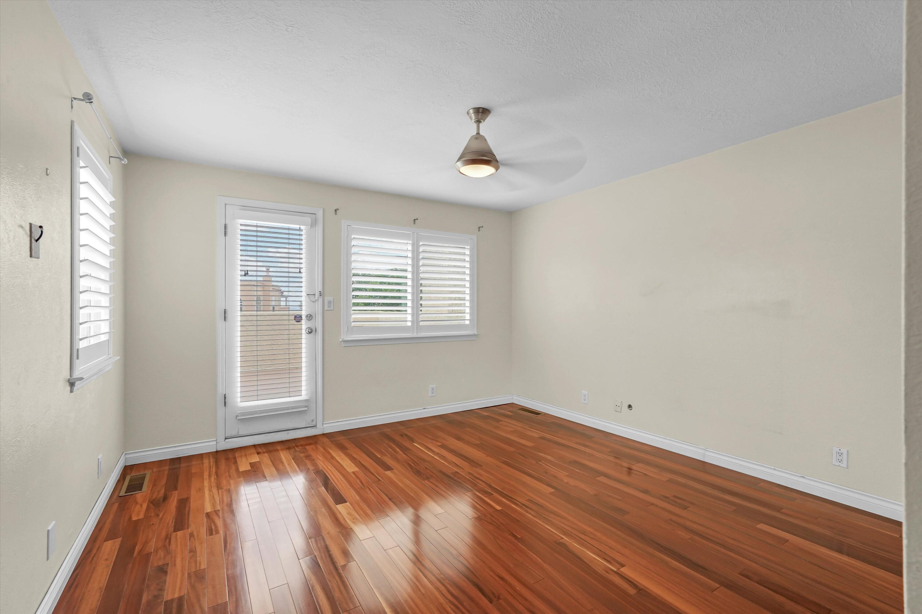 Photo 16 — 6412 Wilmington NE