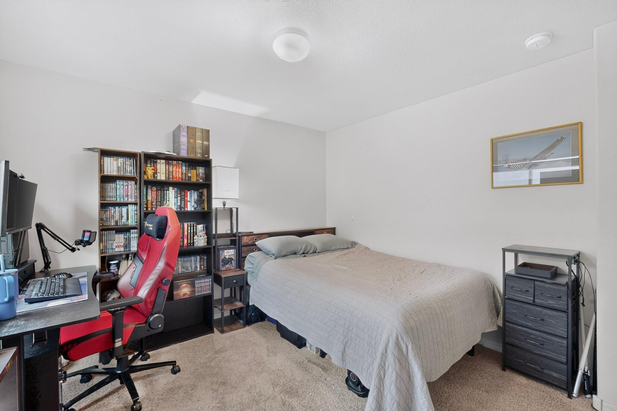 Photo 11 — 339 Manuel Sanchez Place SW