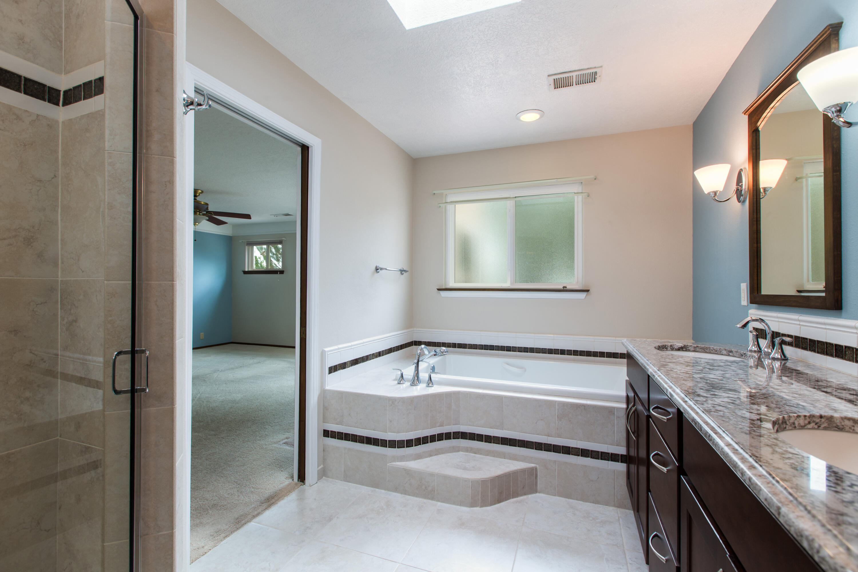 Photo 19 — 3124 Ashkirk Loop SE