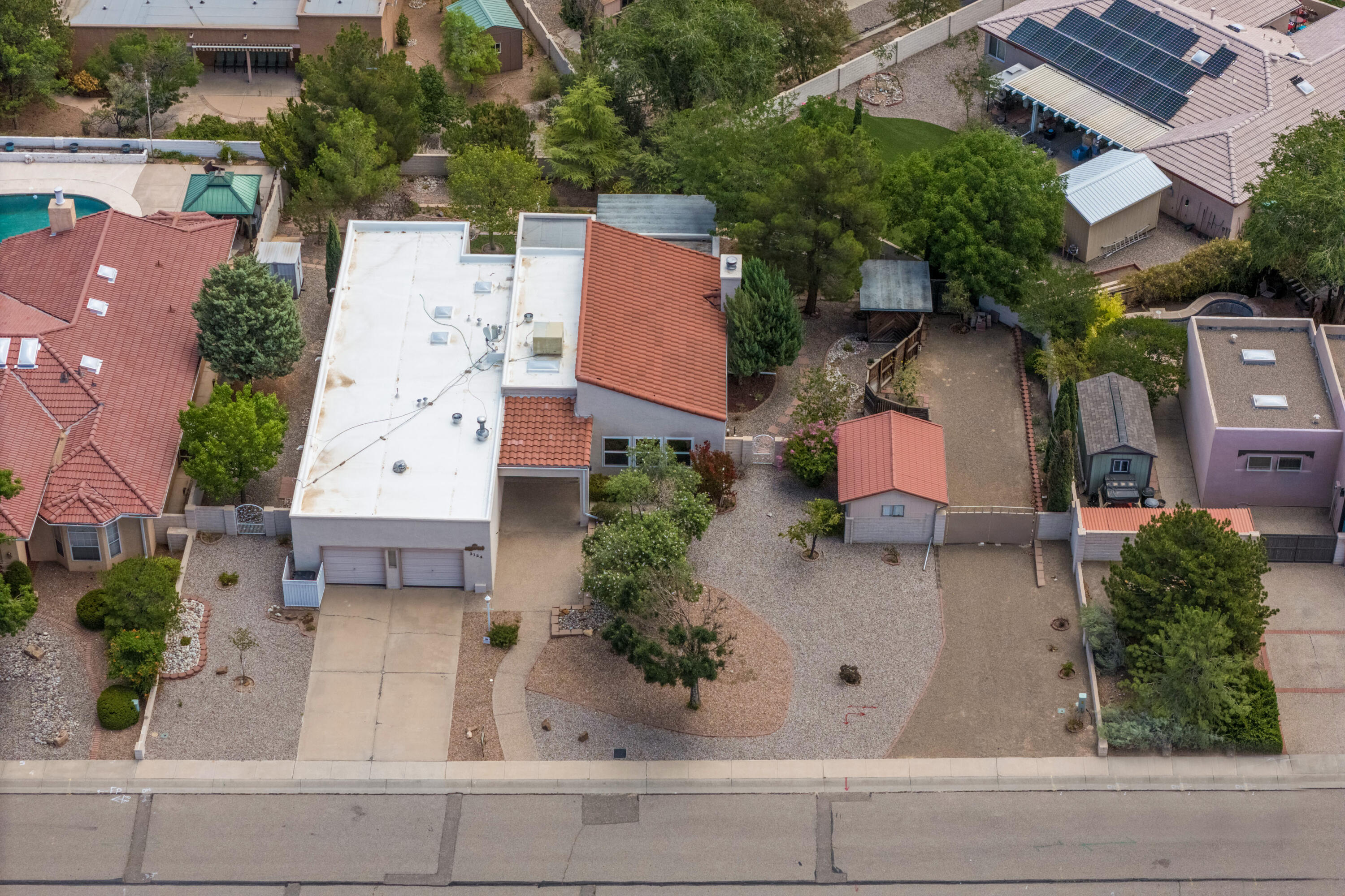 Photo 10 — 3124 Ashkirk Loop SE