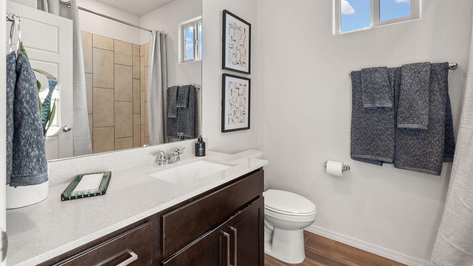 Photo 18 — 6710 Brianna Drive NE