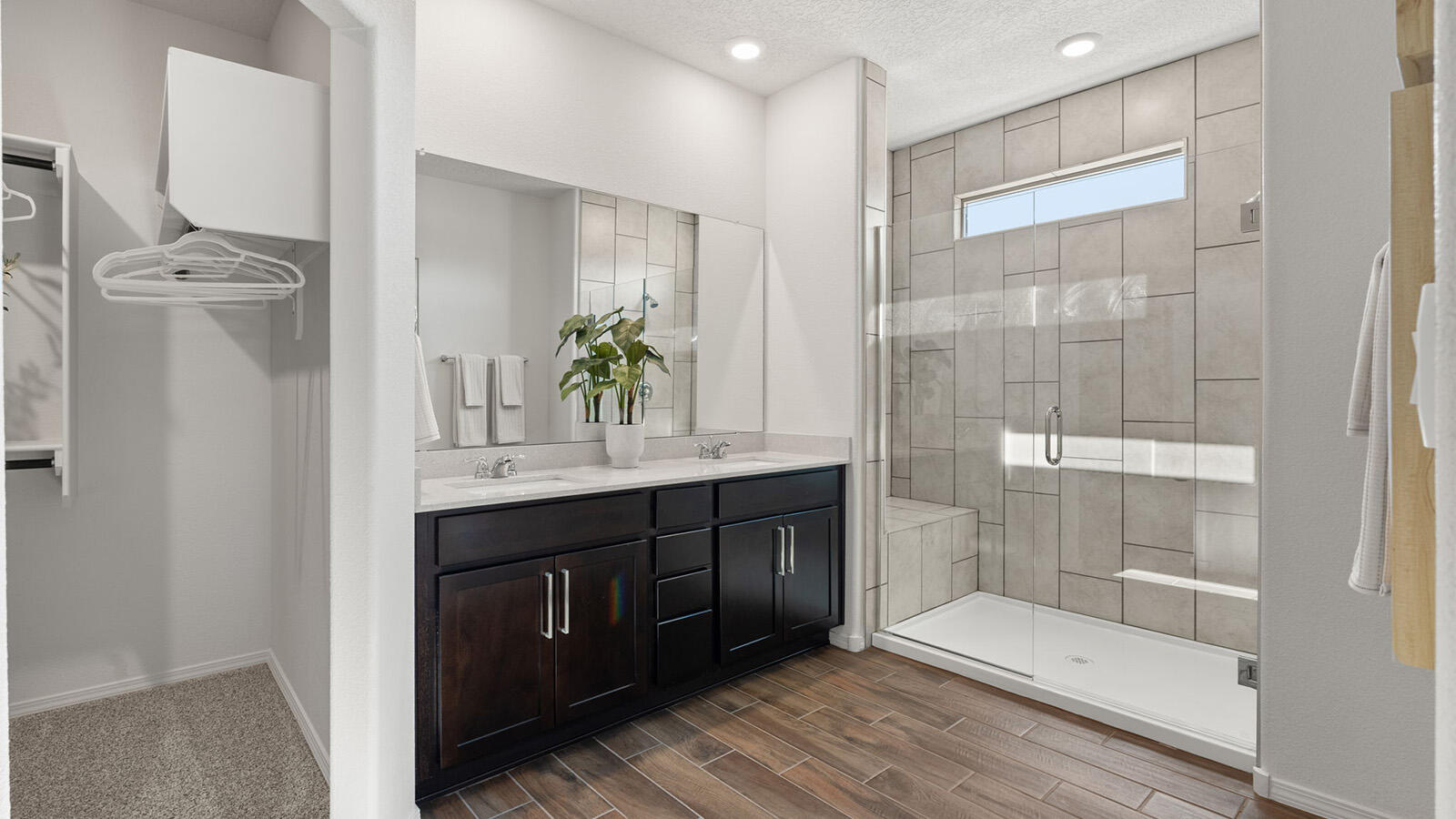 Photo 9 — 6710 Brianna Drive NE