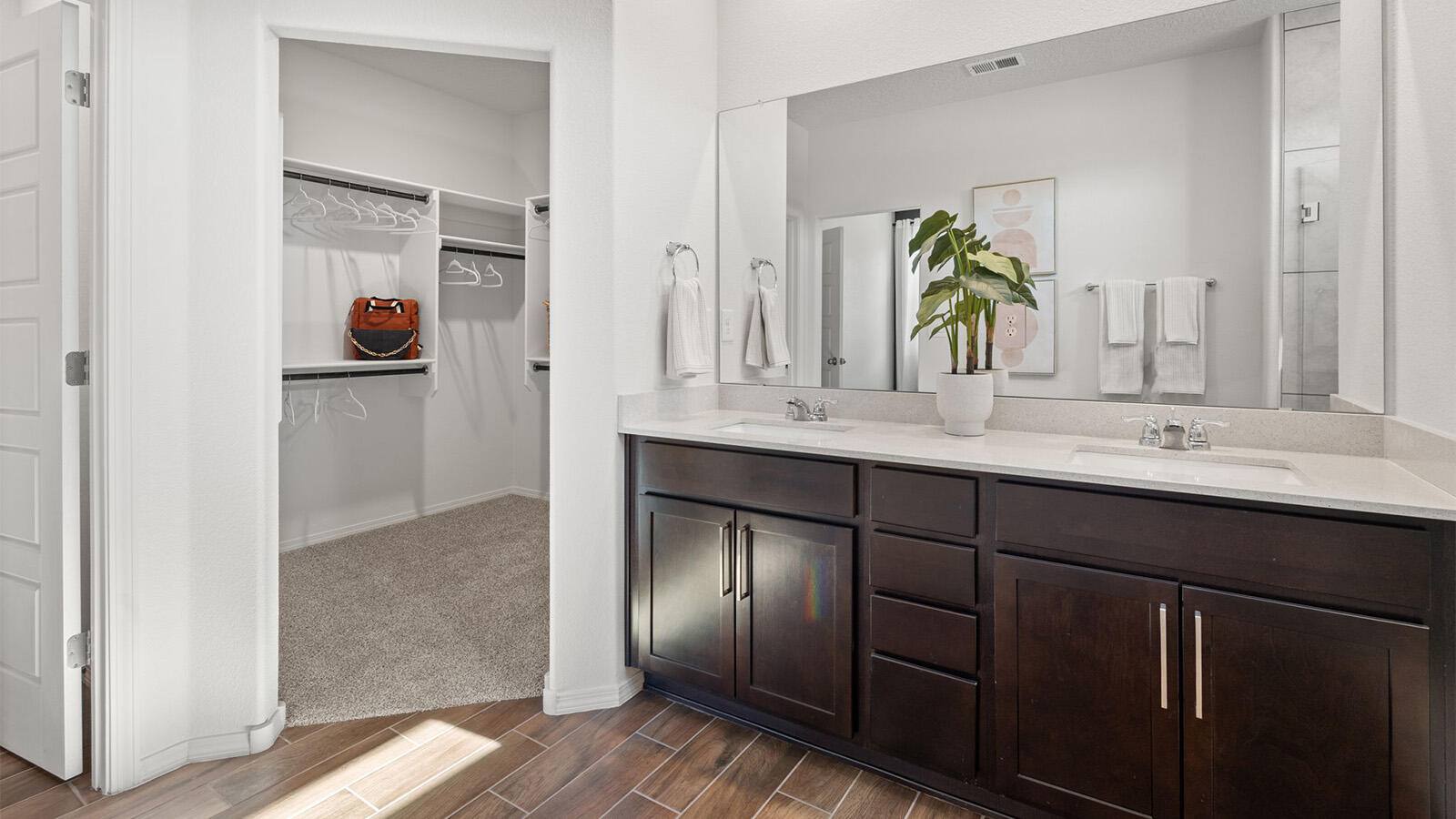 Photo 7 — 6710 Brianna Drive NE