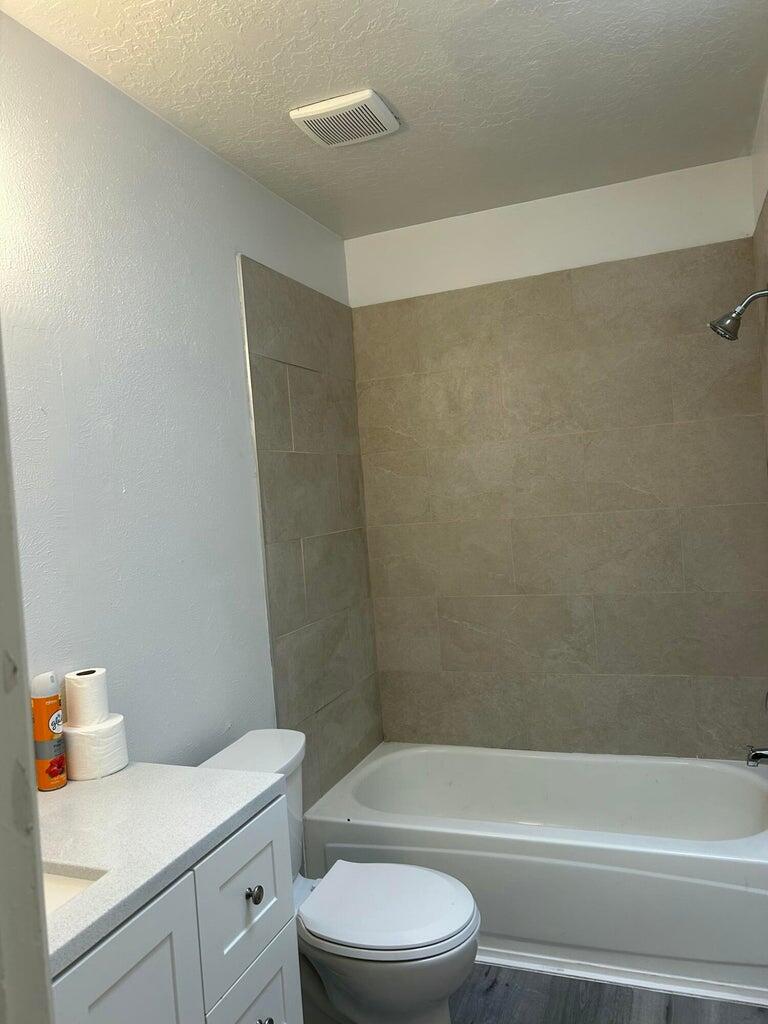 Photo 12 — 8 10th Street SW