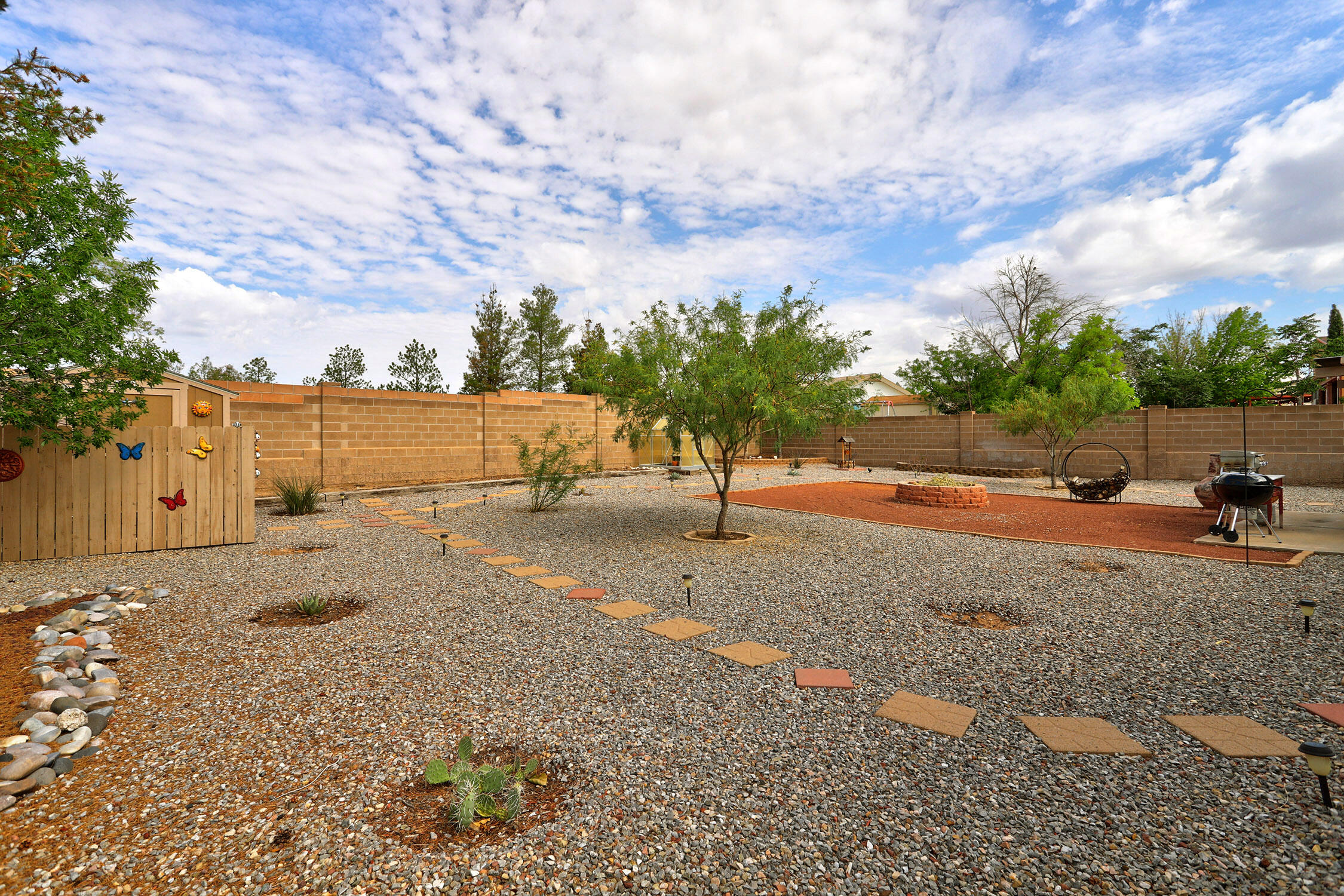 Photo 5 — 2040 Clearwater Loop NE