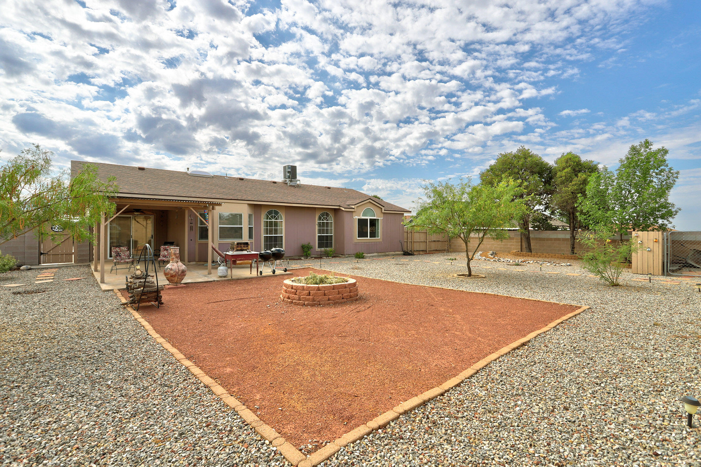 Photo 4 — 2040 Clearwater Loop NE