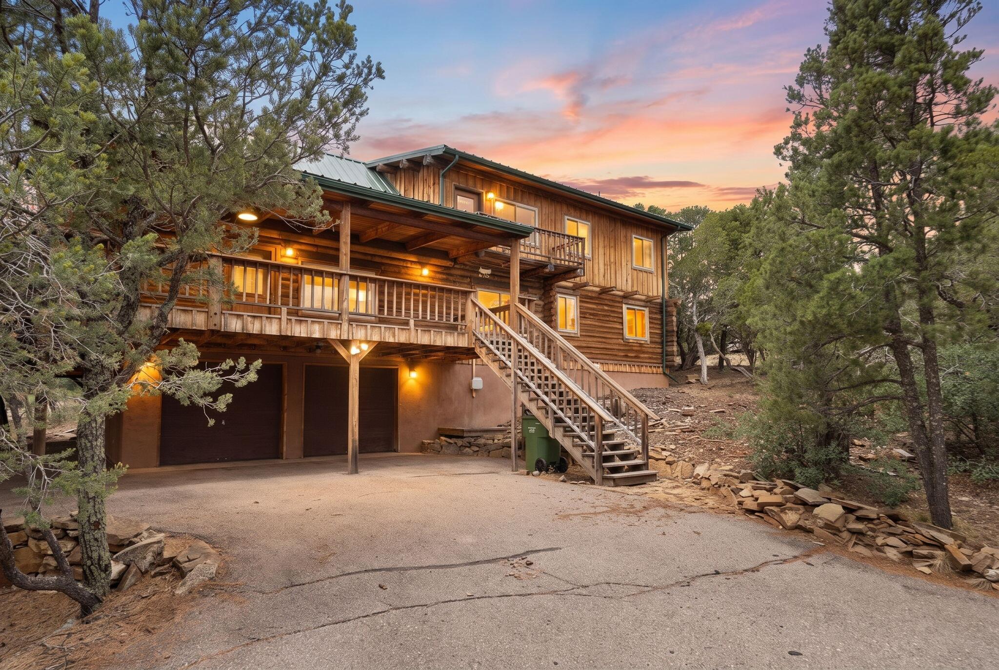 9 El Gallo Road, Cedar Crest, NM 87008