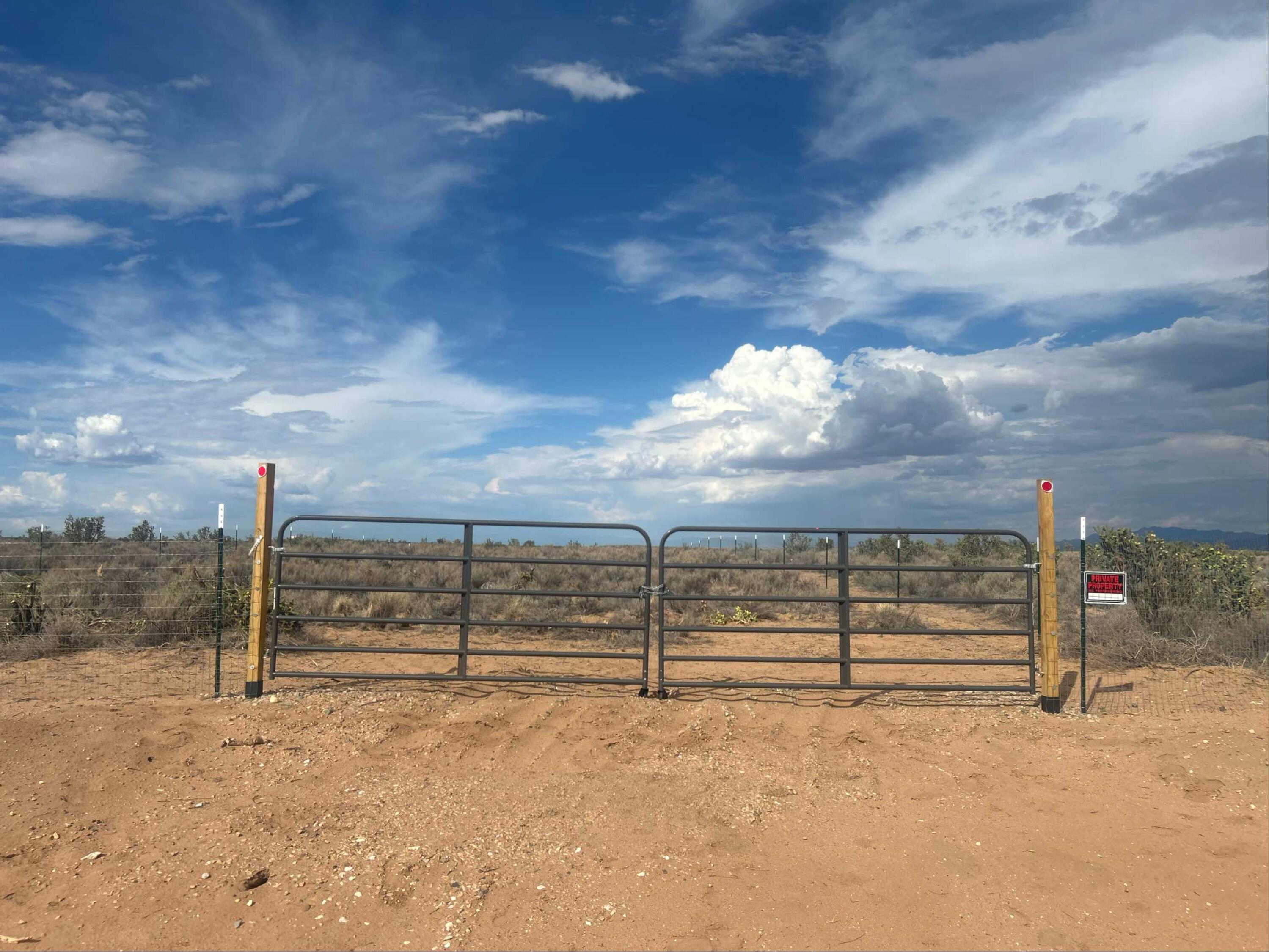 Photo 2 —  Lot 27 Block 52 21