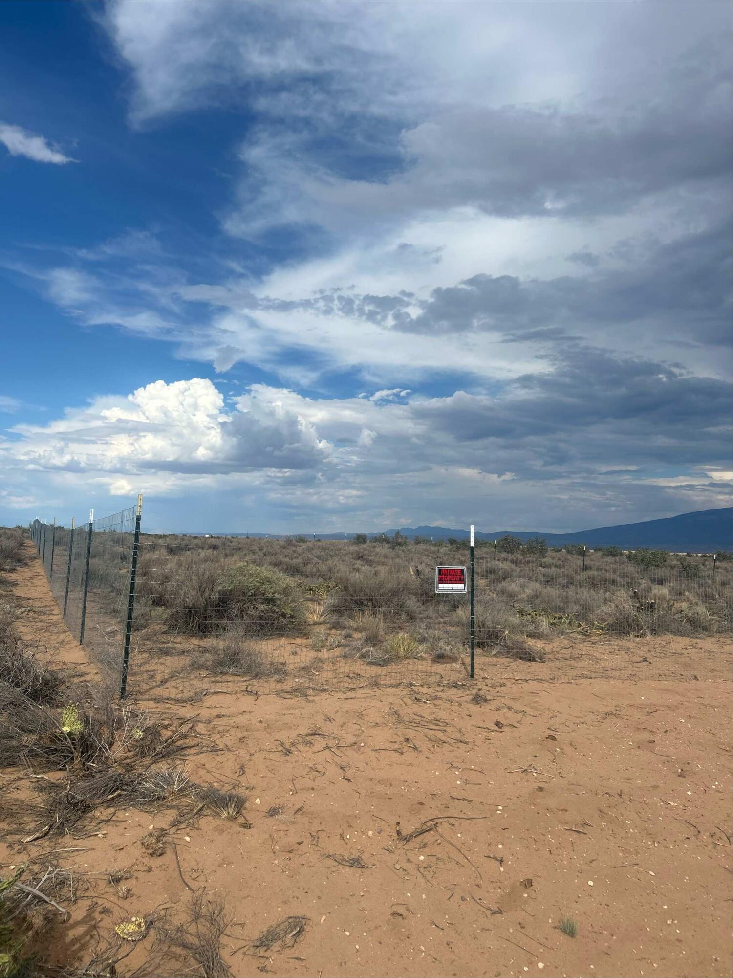 Photo 4 —  Lot 27 Block 52 21