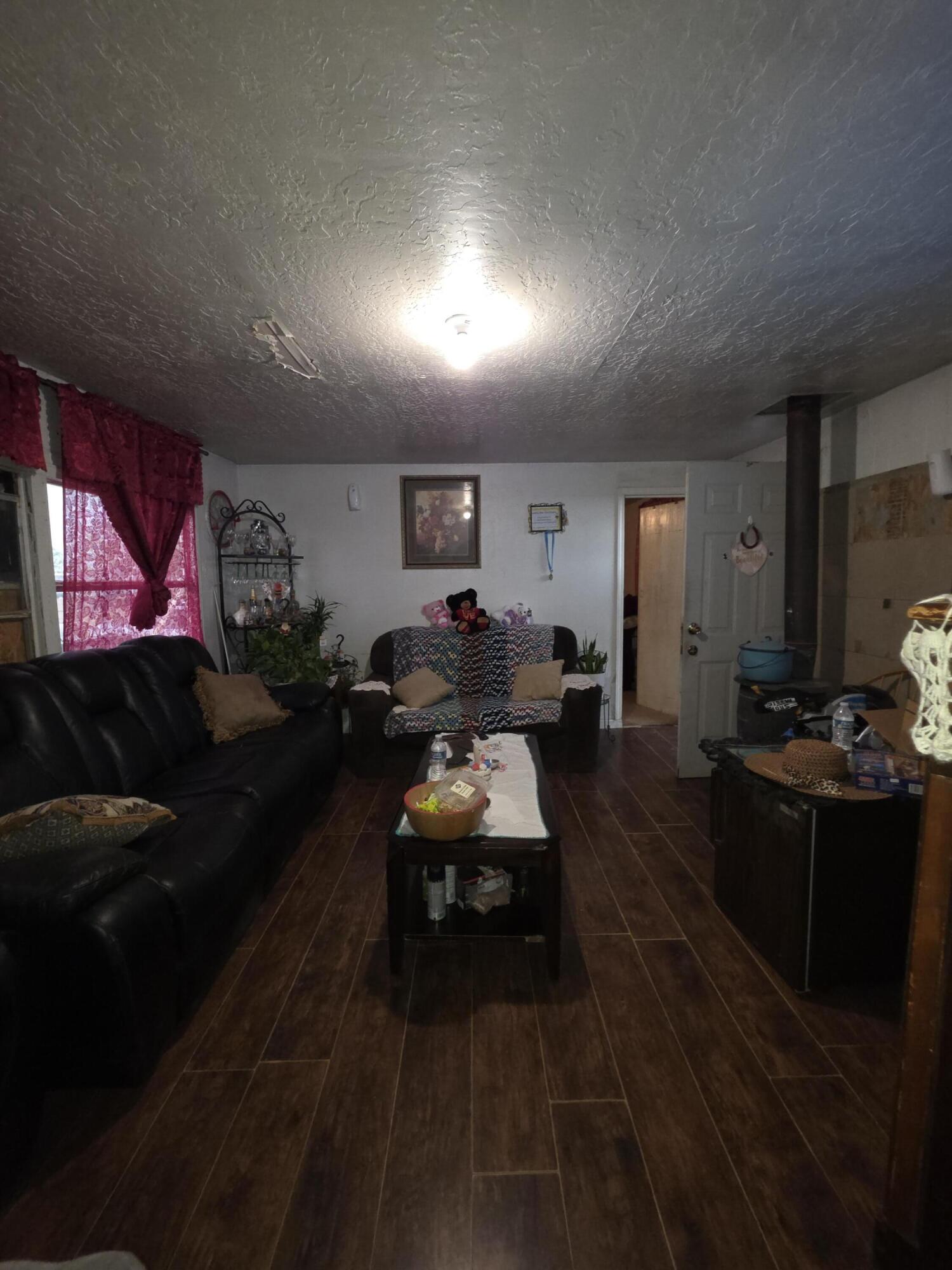 Photo 9 — 1210 2nd Avenue NW