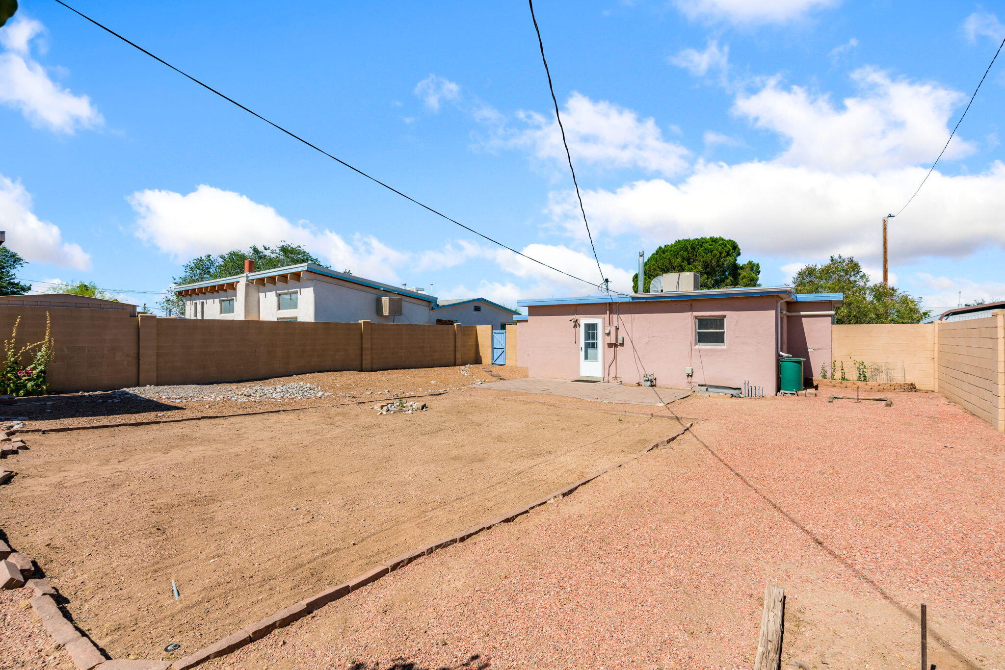 Photo 9 — 2824 Manzano Street NE