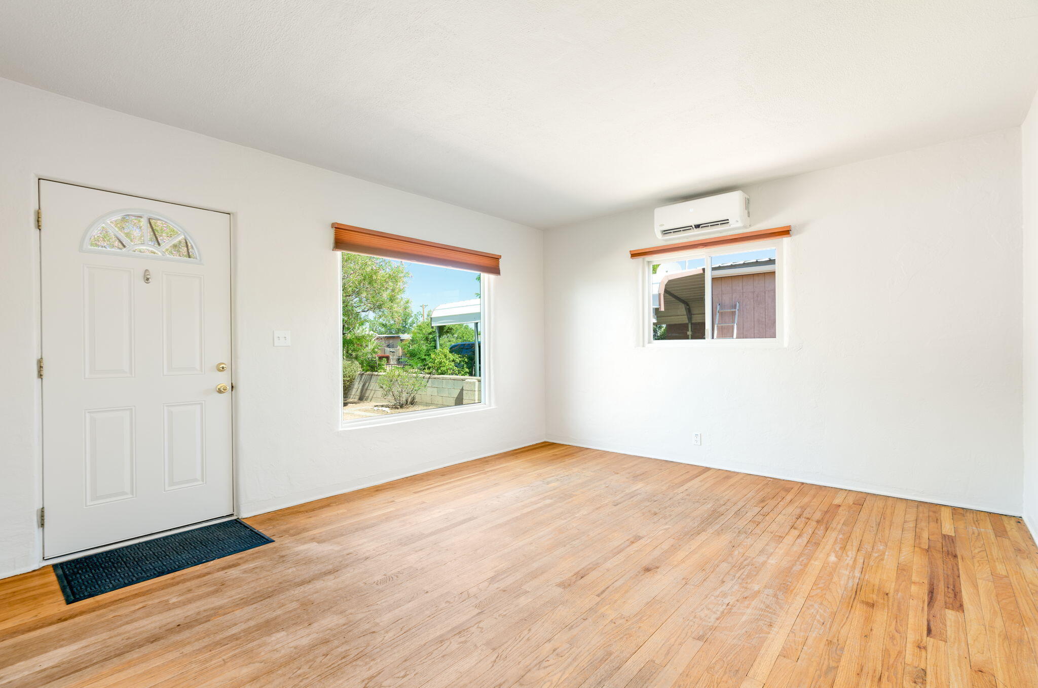 Photo 16 — 2824 Manzano Street NE