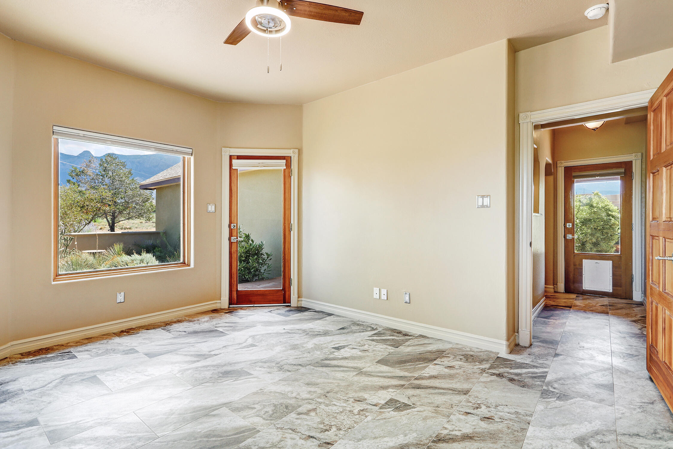 Photo 12 — 10220 Eagle Rock Avenue NE