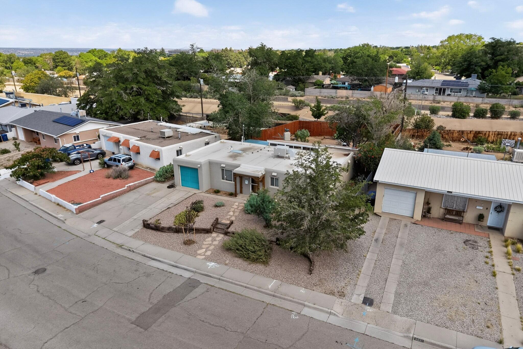 Photo 18 — 5913 La Corrida Road NE
