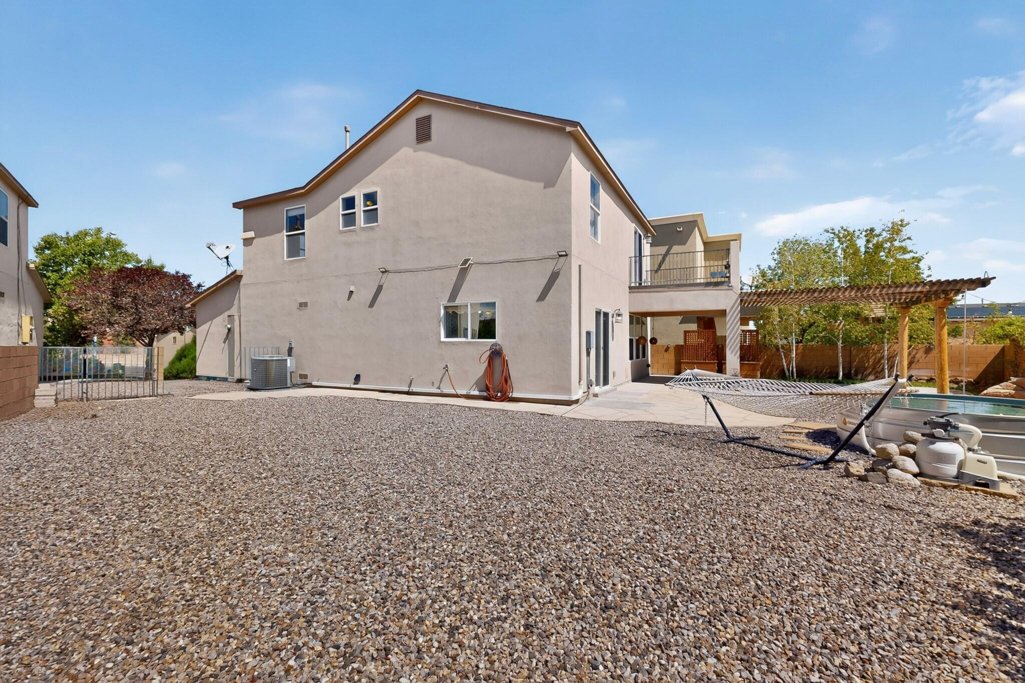 Photo 18 — 2928 Van Horne Way SW