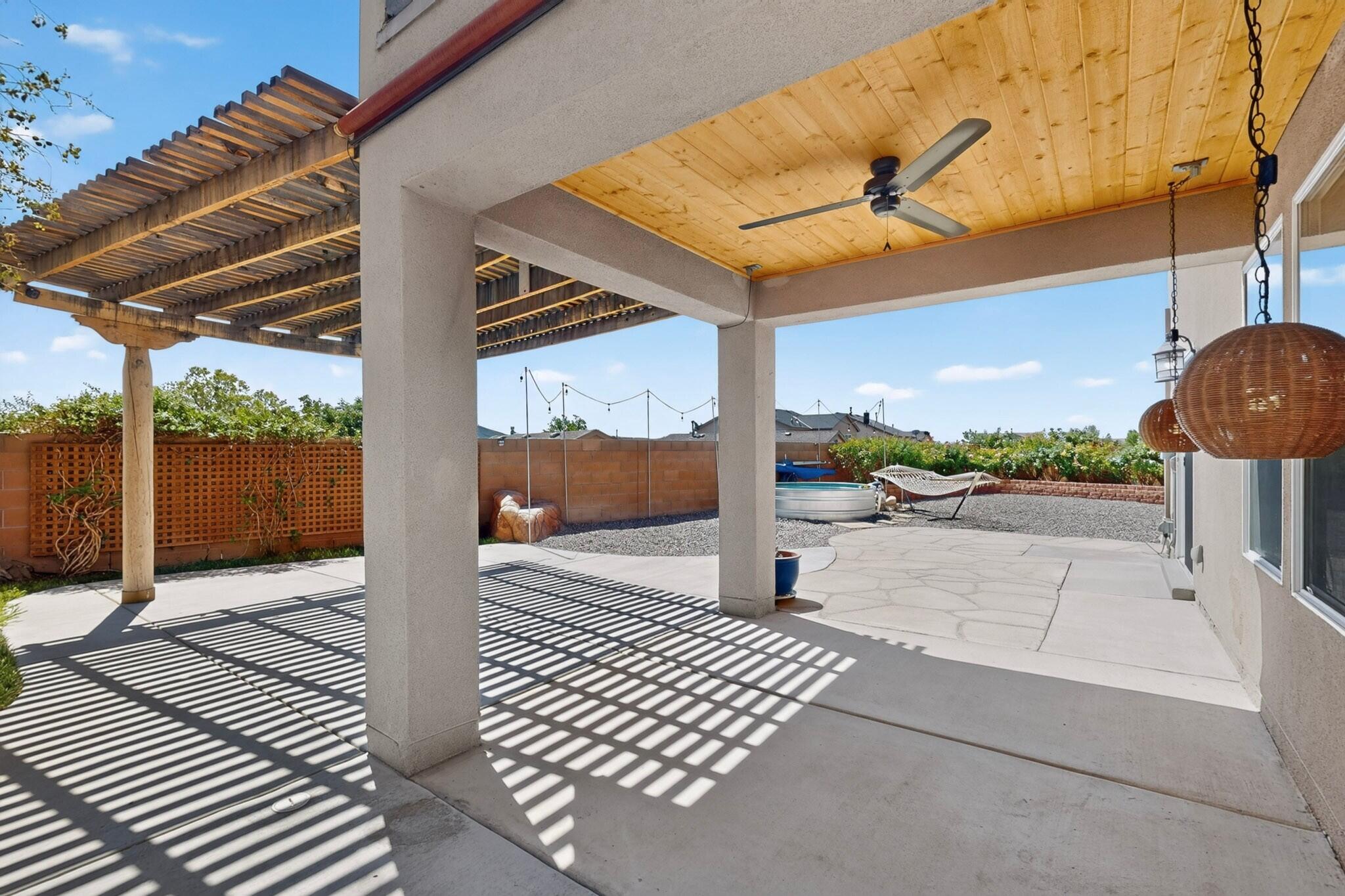 Photo 16 — 2928 Van Horne Way SW