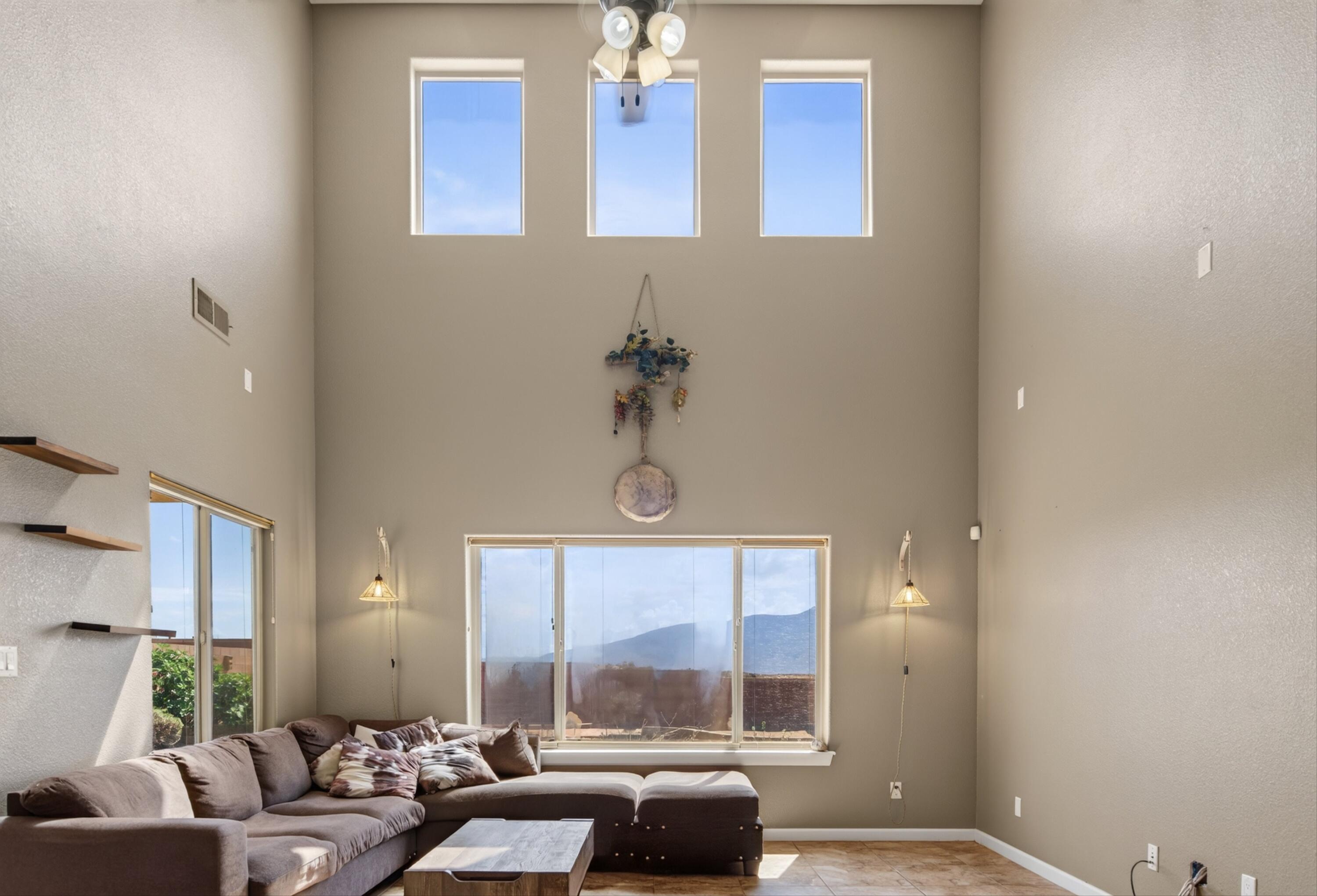Photo 18 — 541 Loma Linda Loop NE