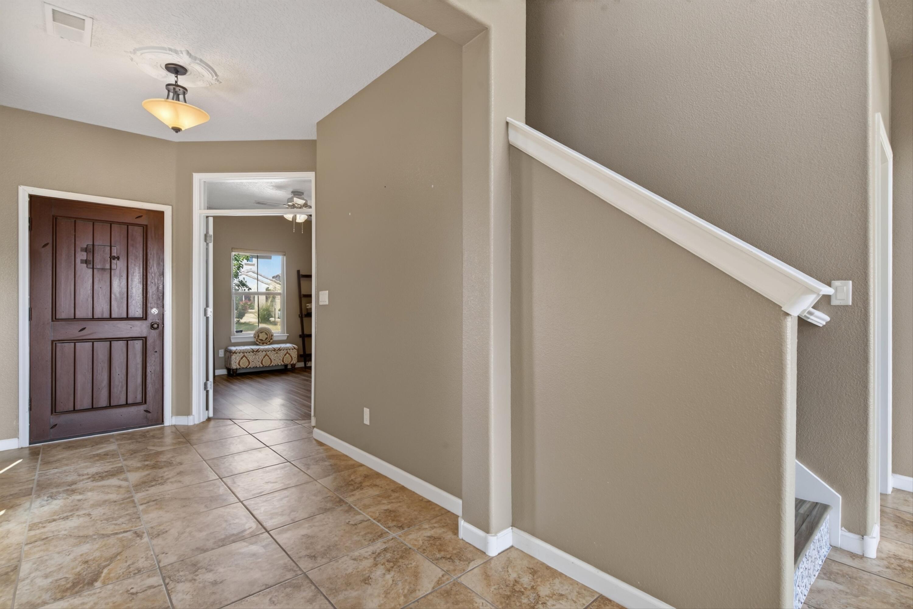 Photo 11 — 541 Loma Linda Loop NE