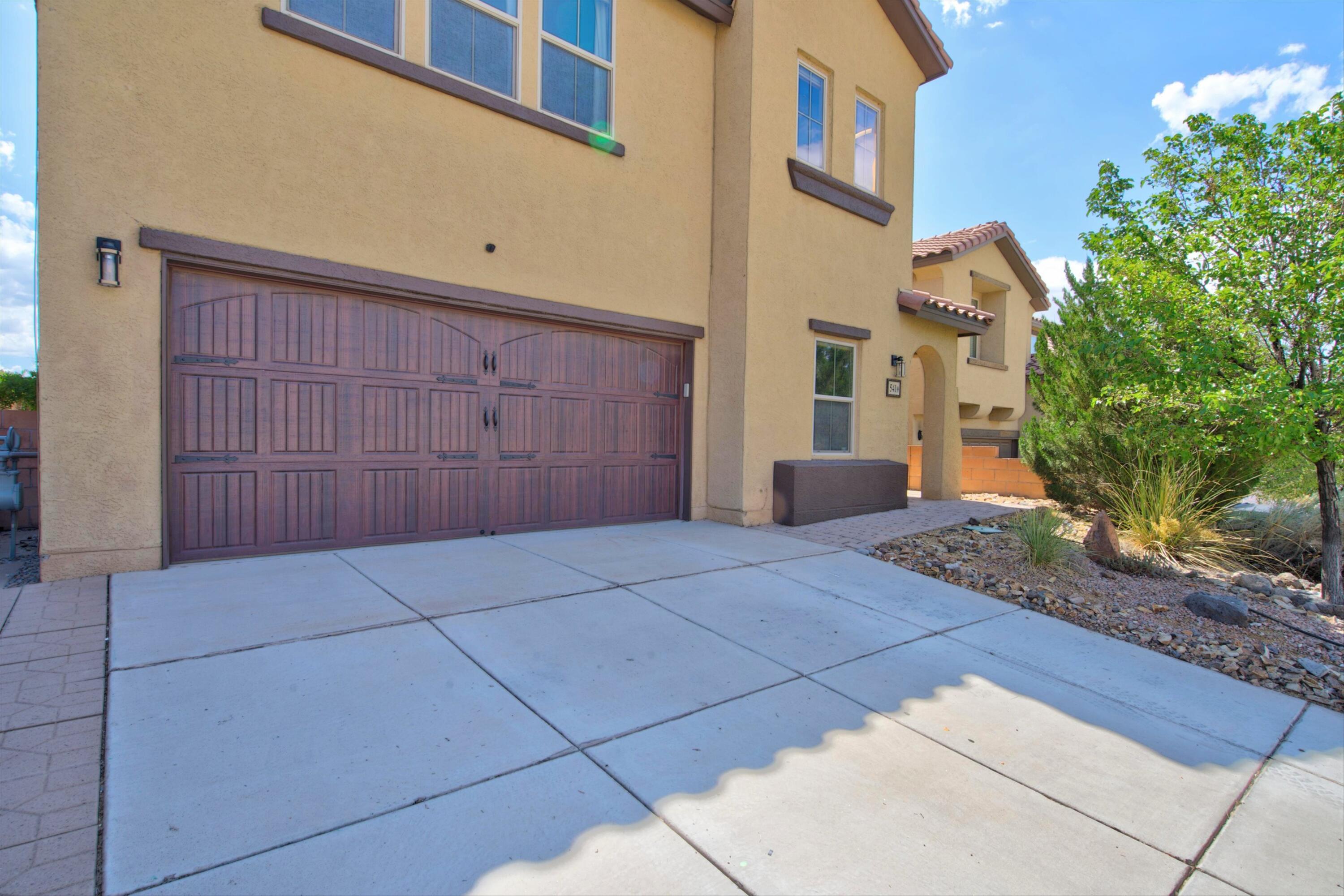 Photo 9 — 541 Loma Linda Loop NE