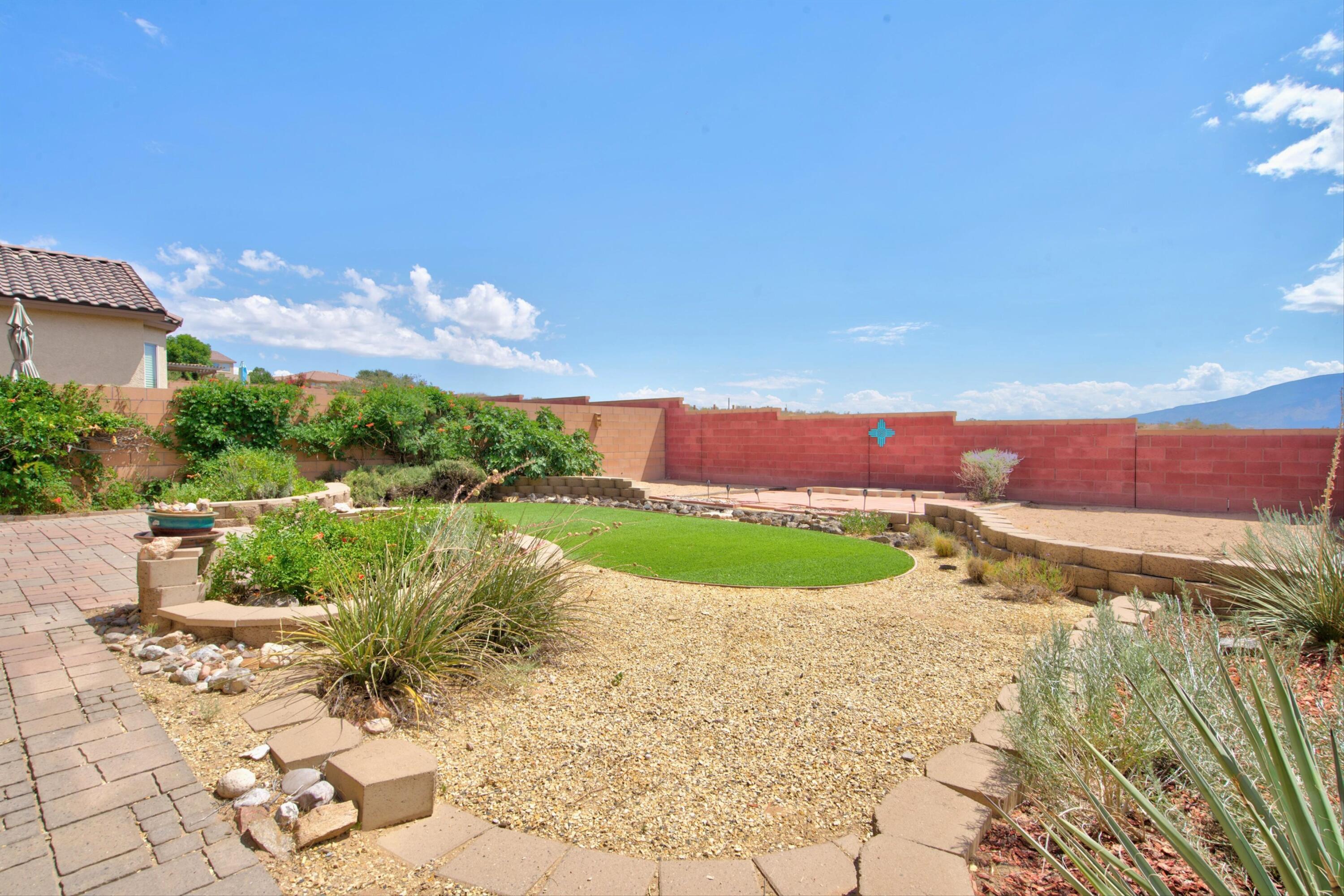 Photo 5 — 541 Loma Linda Loop NE