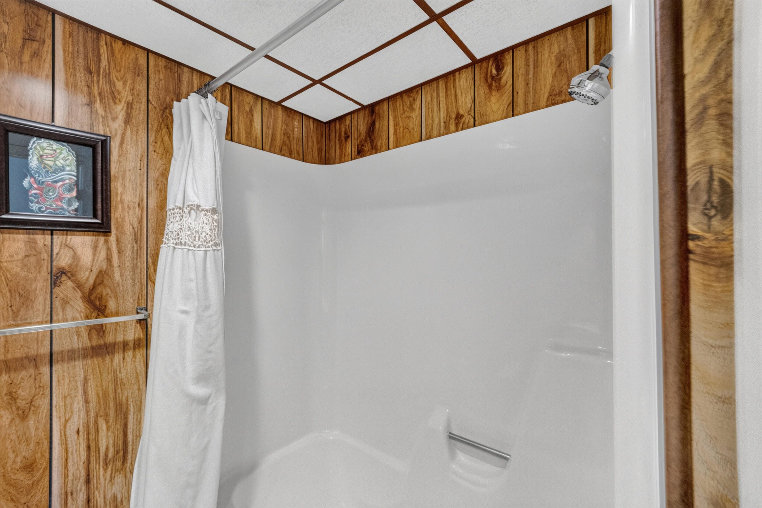 Photo 3 — 6720 Beck Drive NE