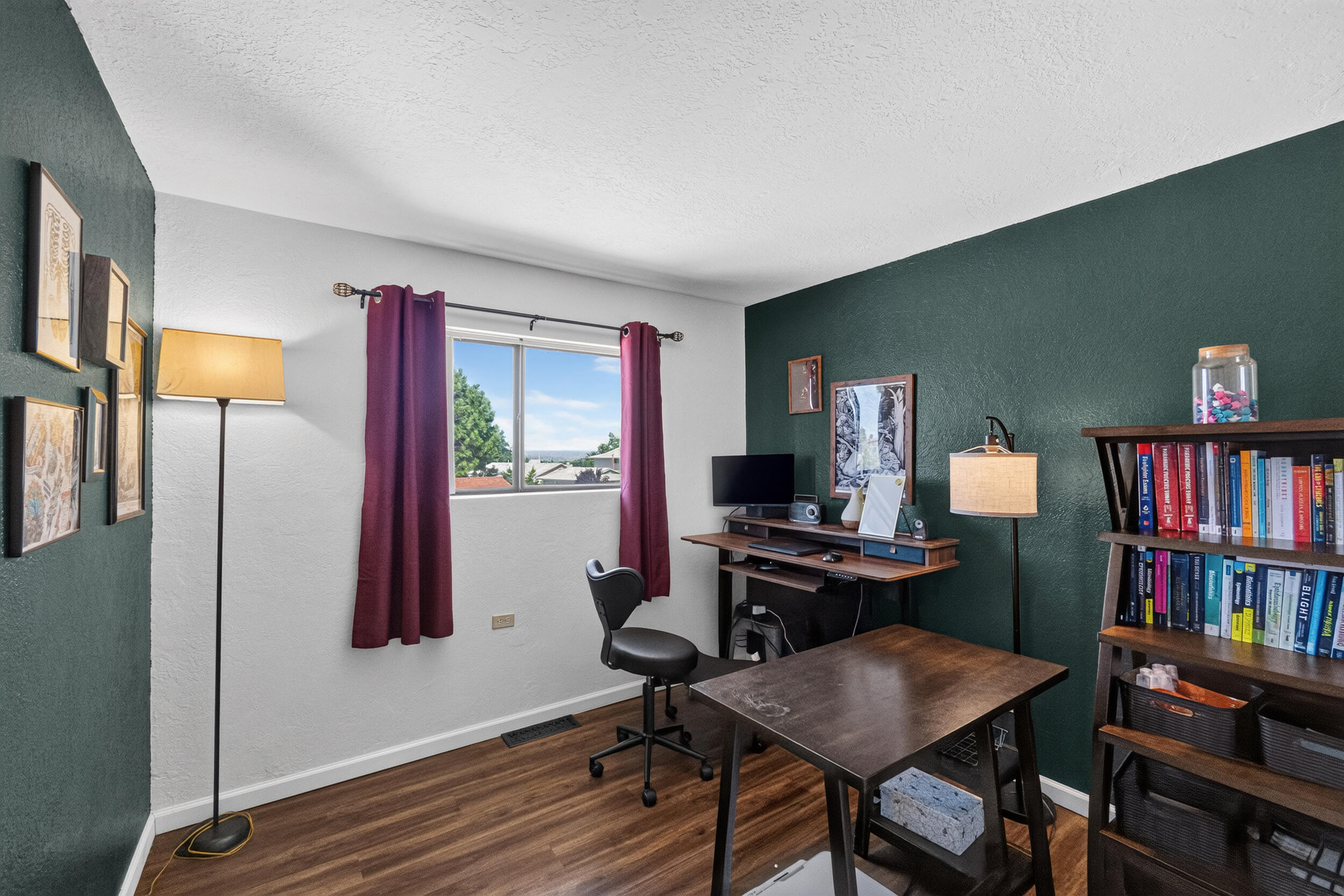 Photo 4 — 6720 Beck Drive NE