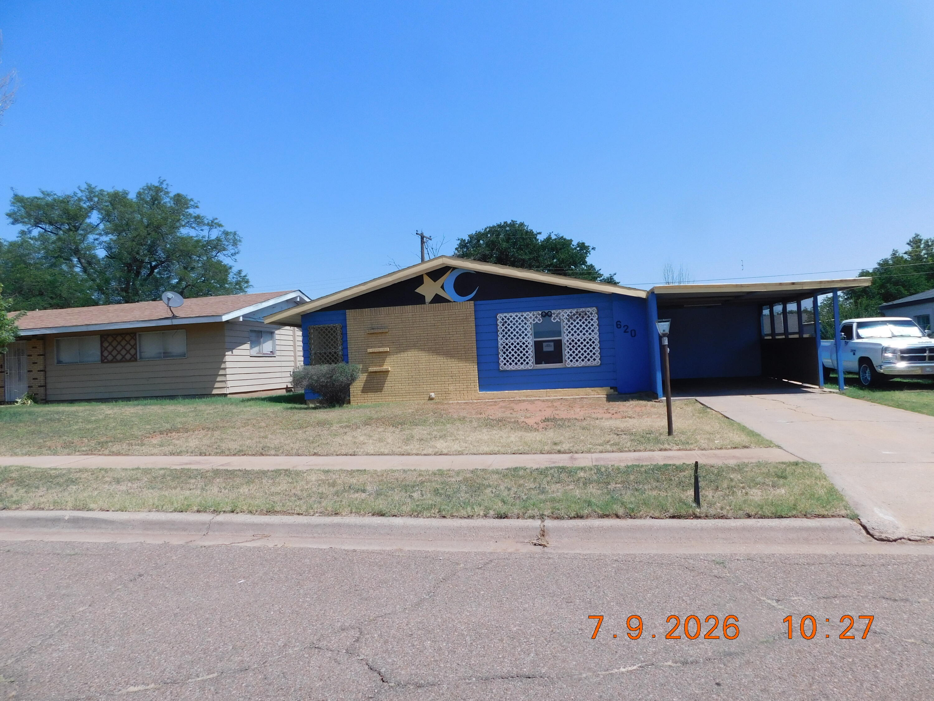 Photo 9 — 620 W 18th Street