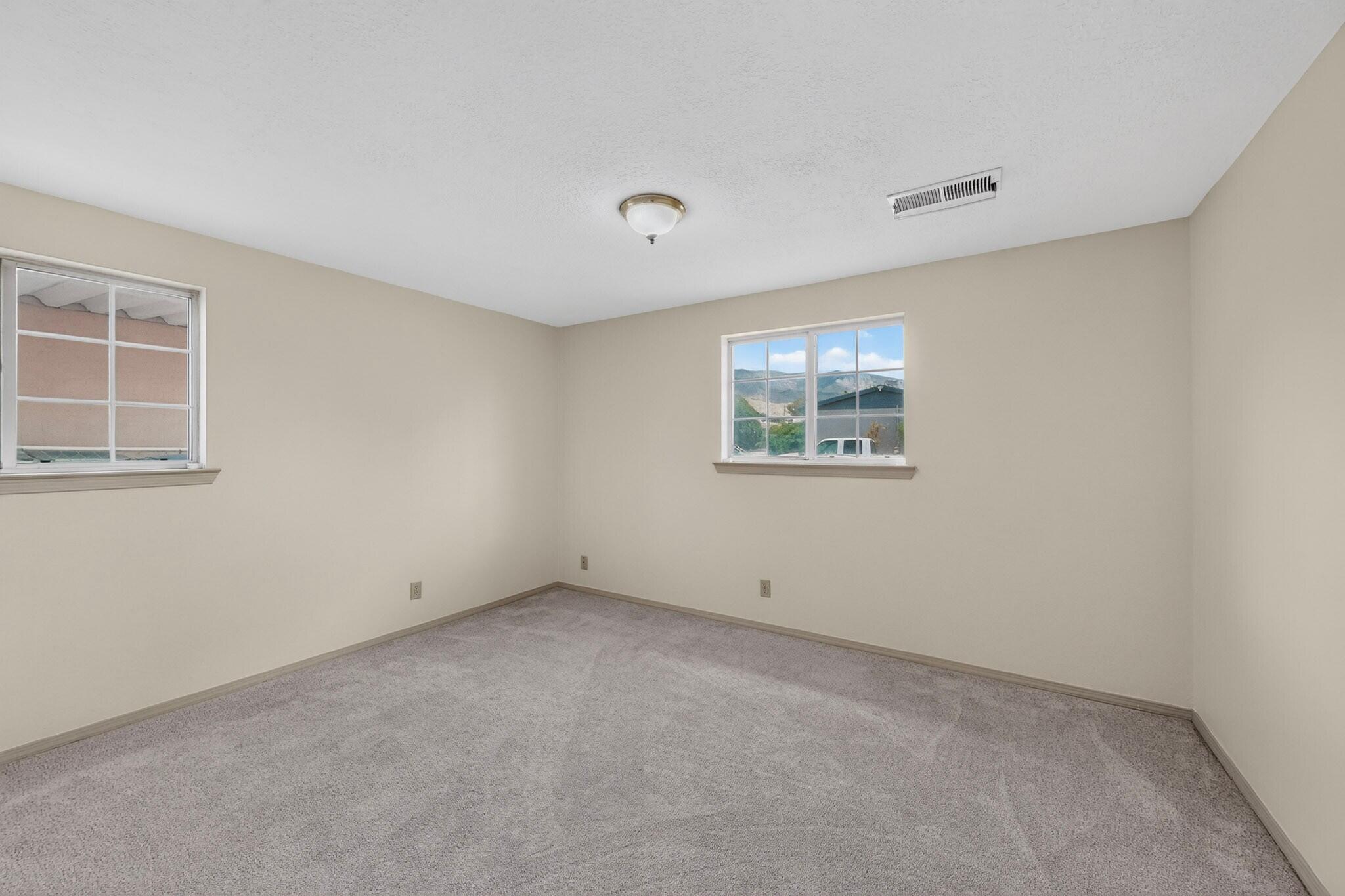 Photo 11 — 1517 Tomasita Street NE