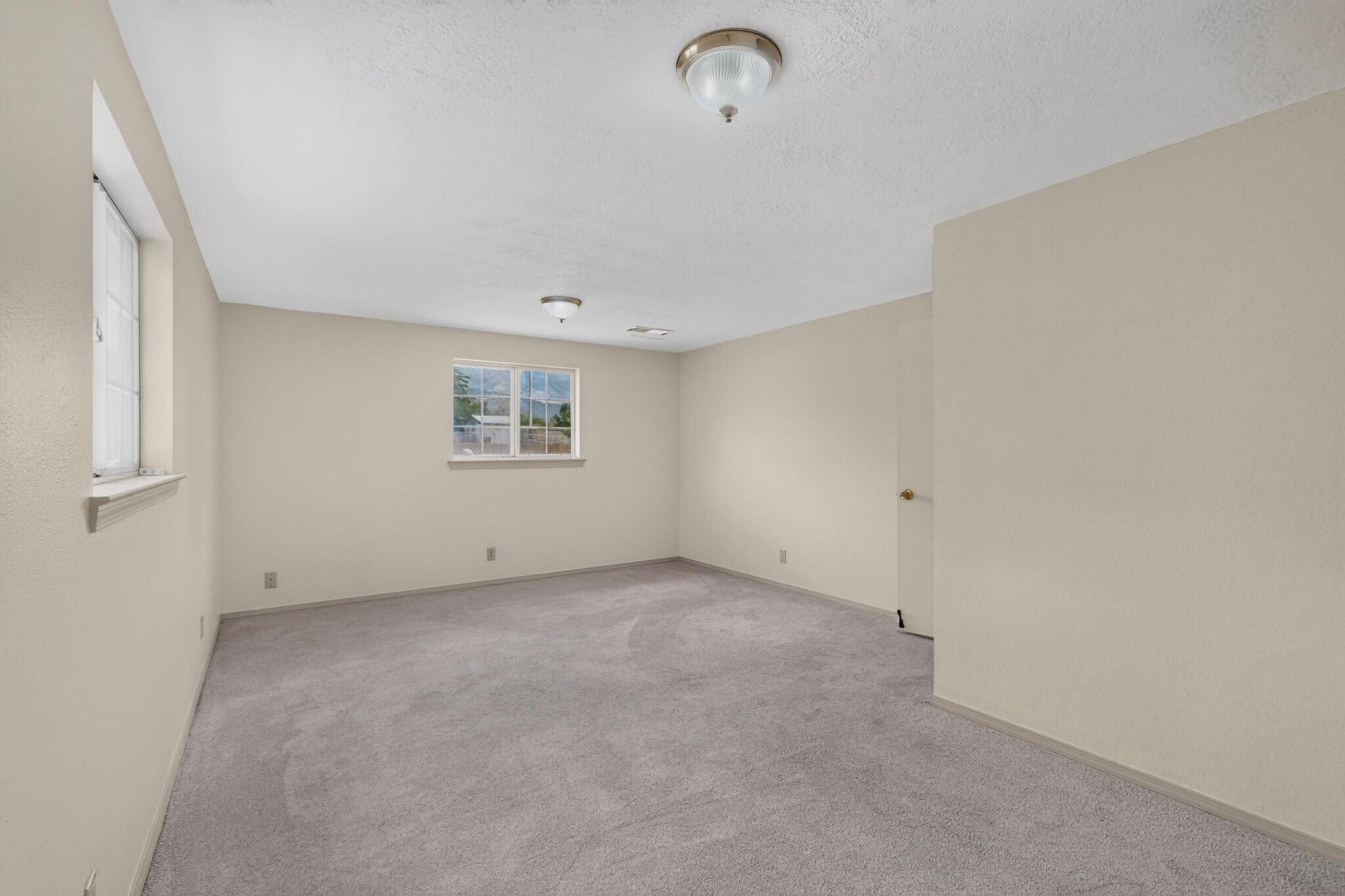 Photo 12 — 1517 Tomasita Street NE
