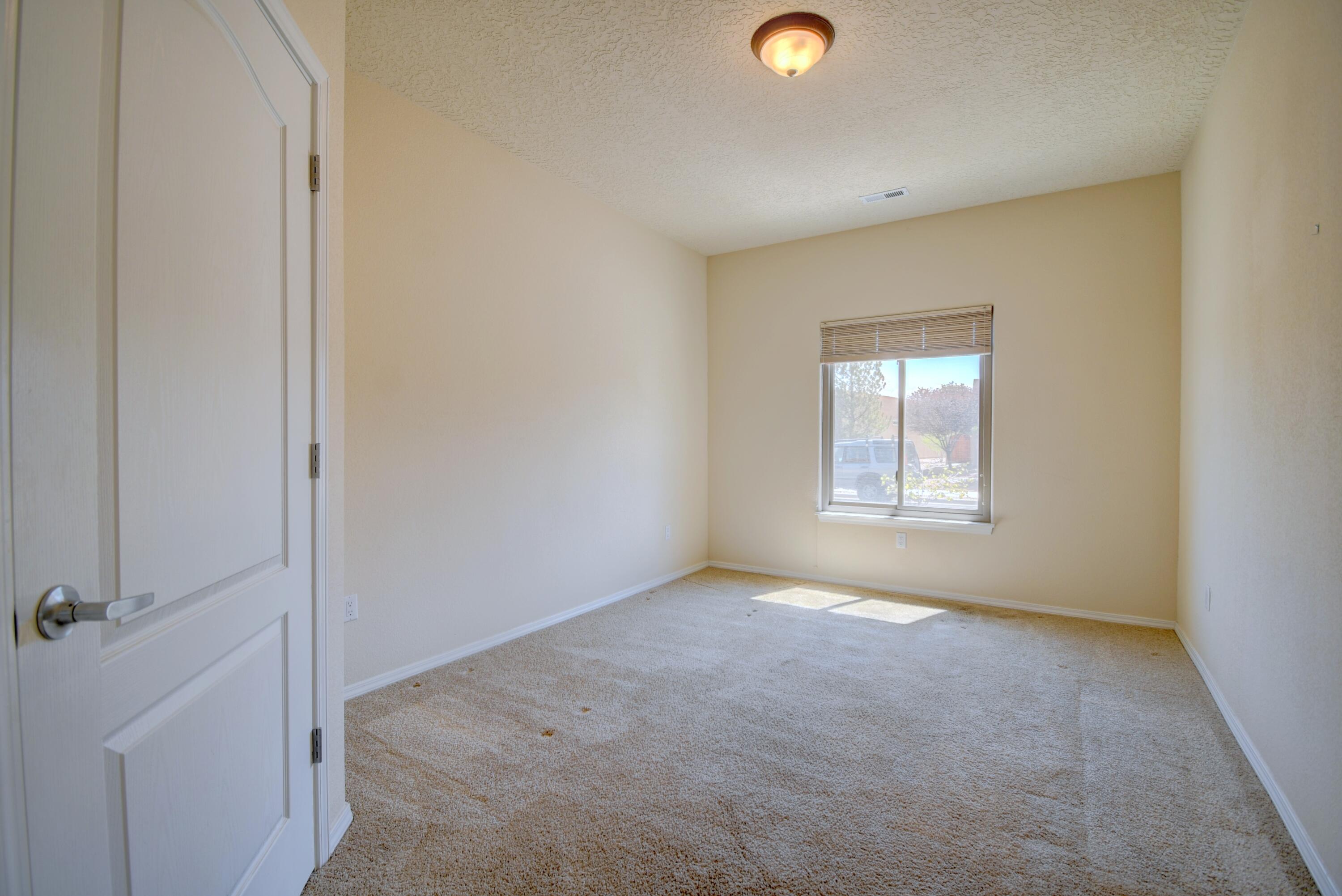 Photo 14 — 931 Desert Willow Court